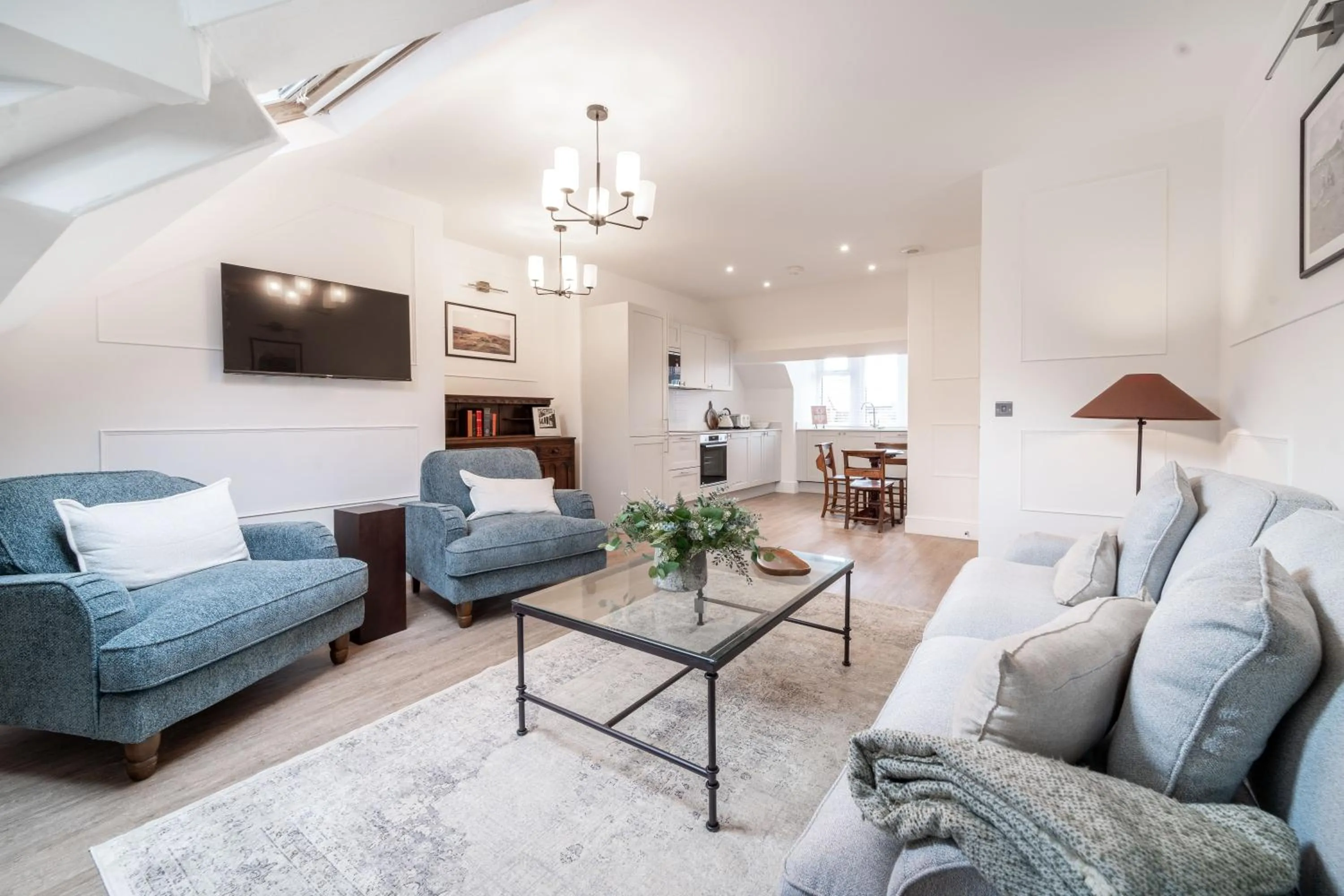 TV and multimedia in 8 The Quadrant Luxury Apartments - Hoylake