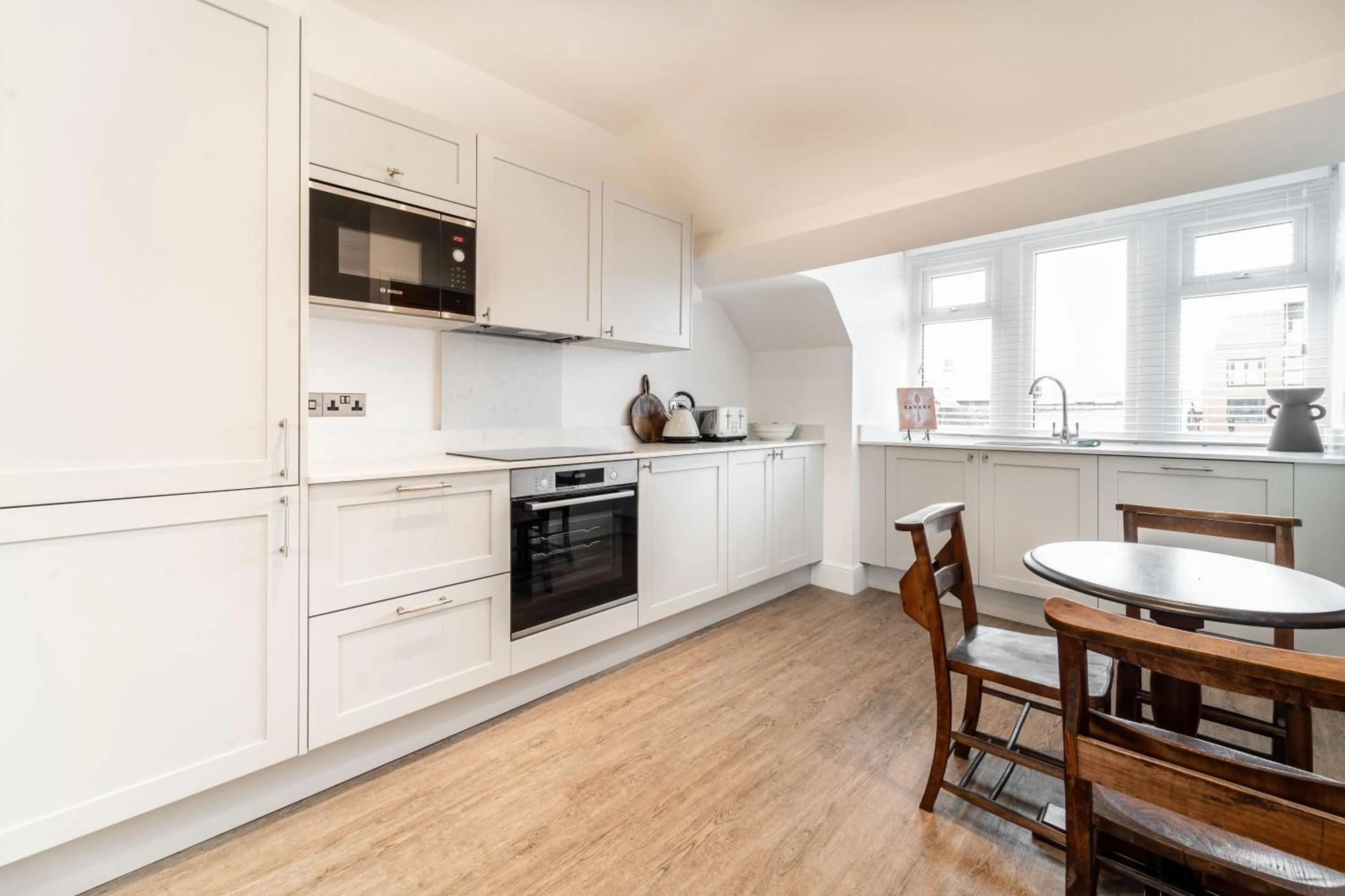 Kitchen or kitchenette in 8 The Quadrant Luxury Apartments - Hoylake