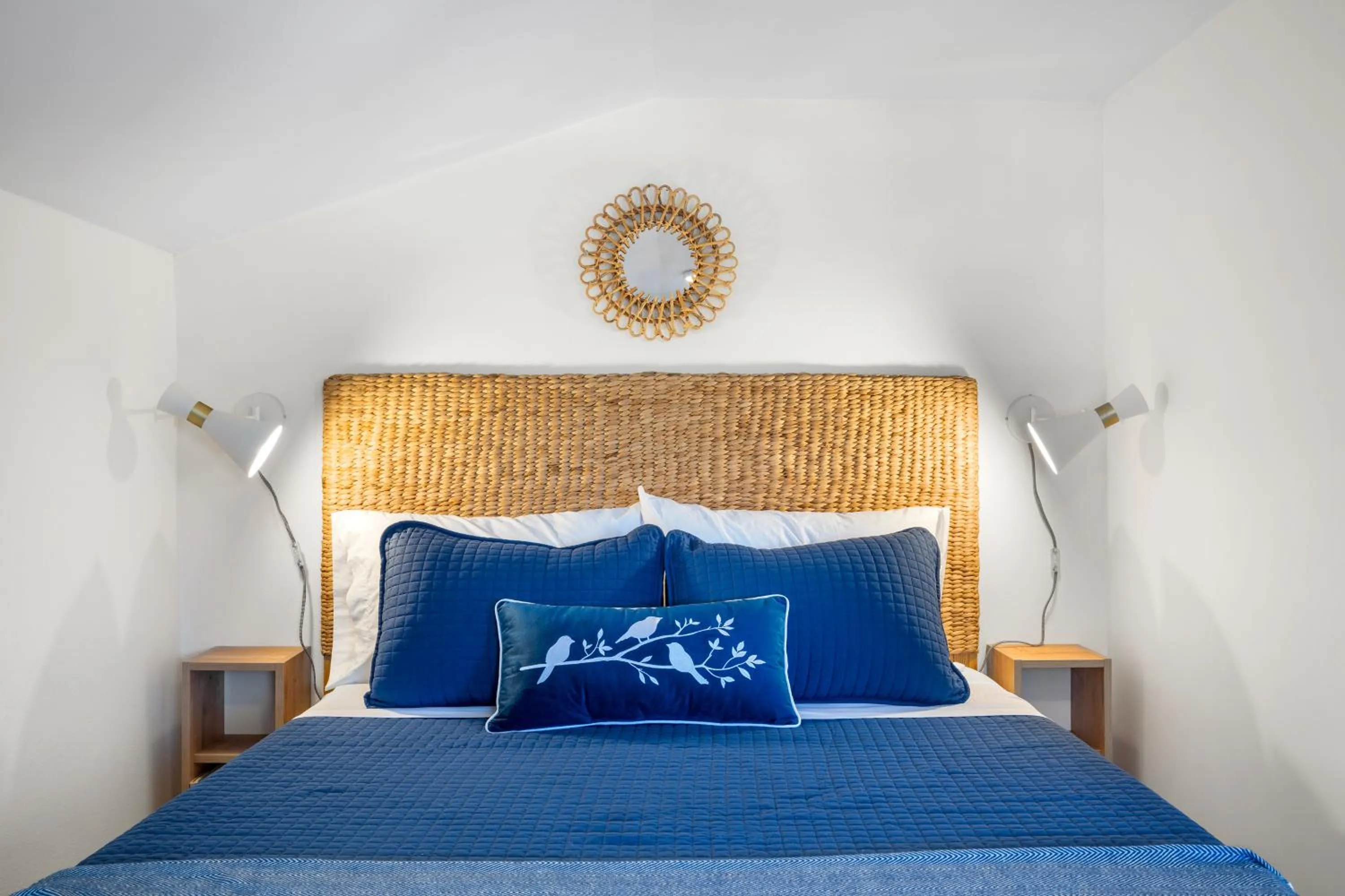 Bed in Marina Bay Cottages