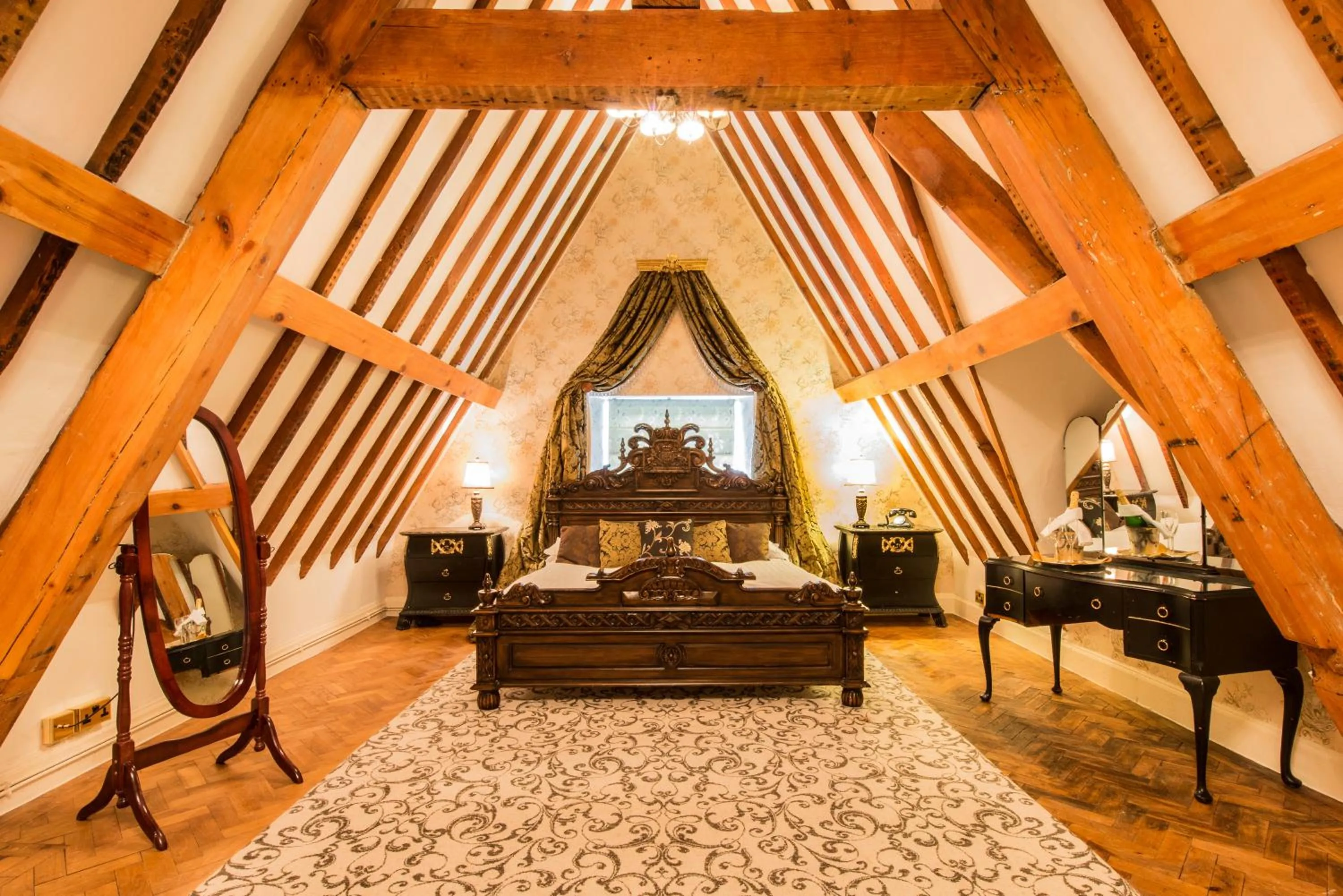 Photo of the whole room in Maenan Abbey Hotel