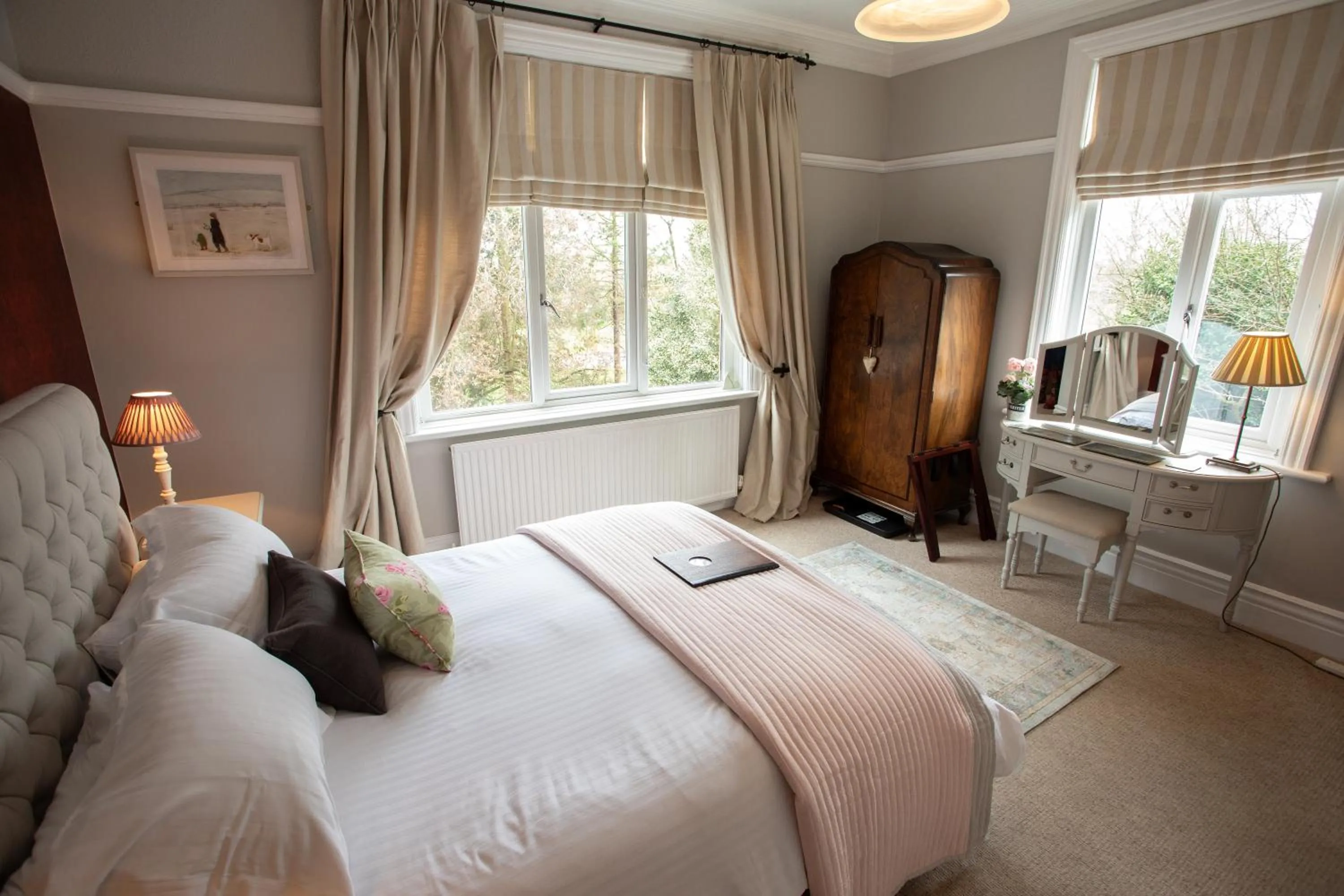 Bed in Treherne House & The Malvern Retreat