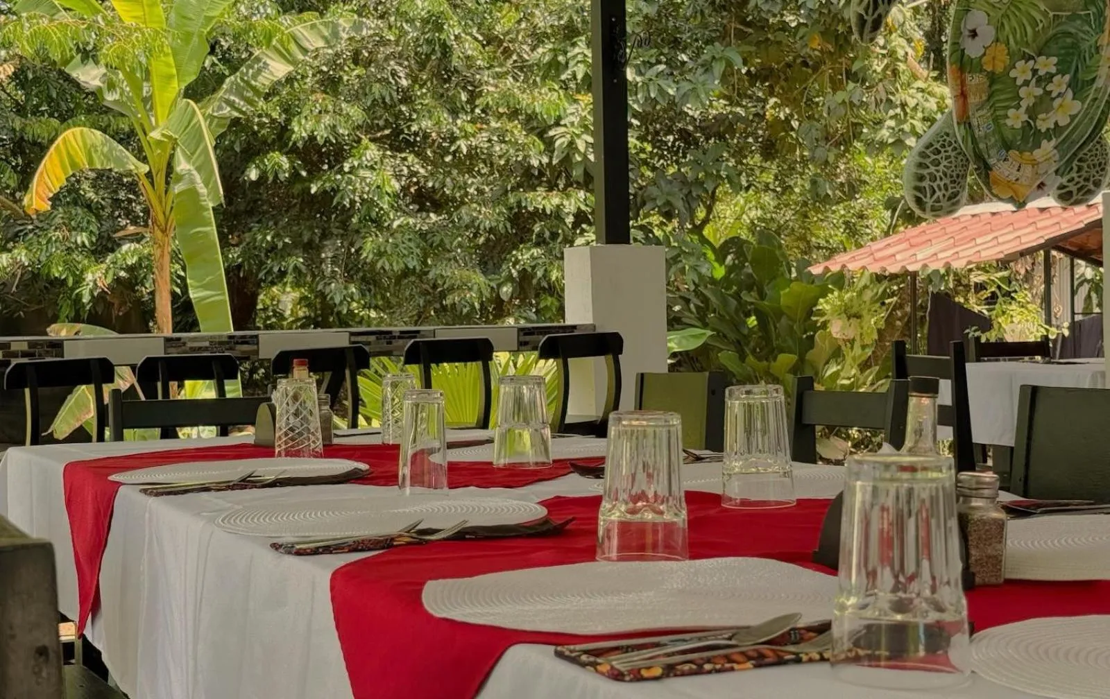 Restaurant/places to eat in Carey Lodging