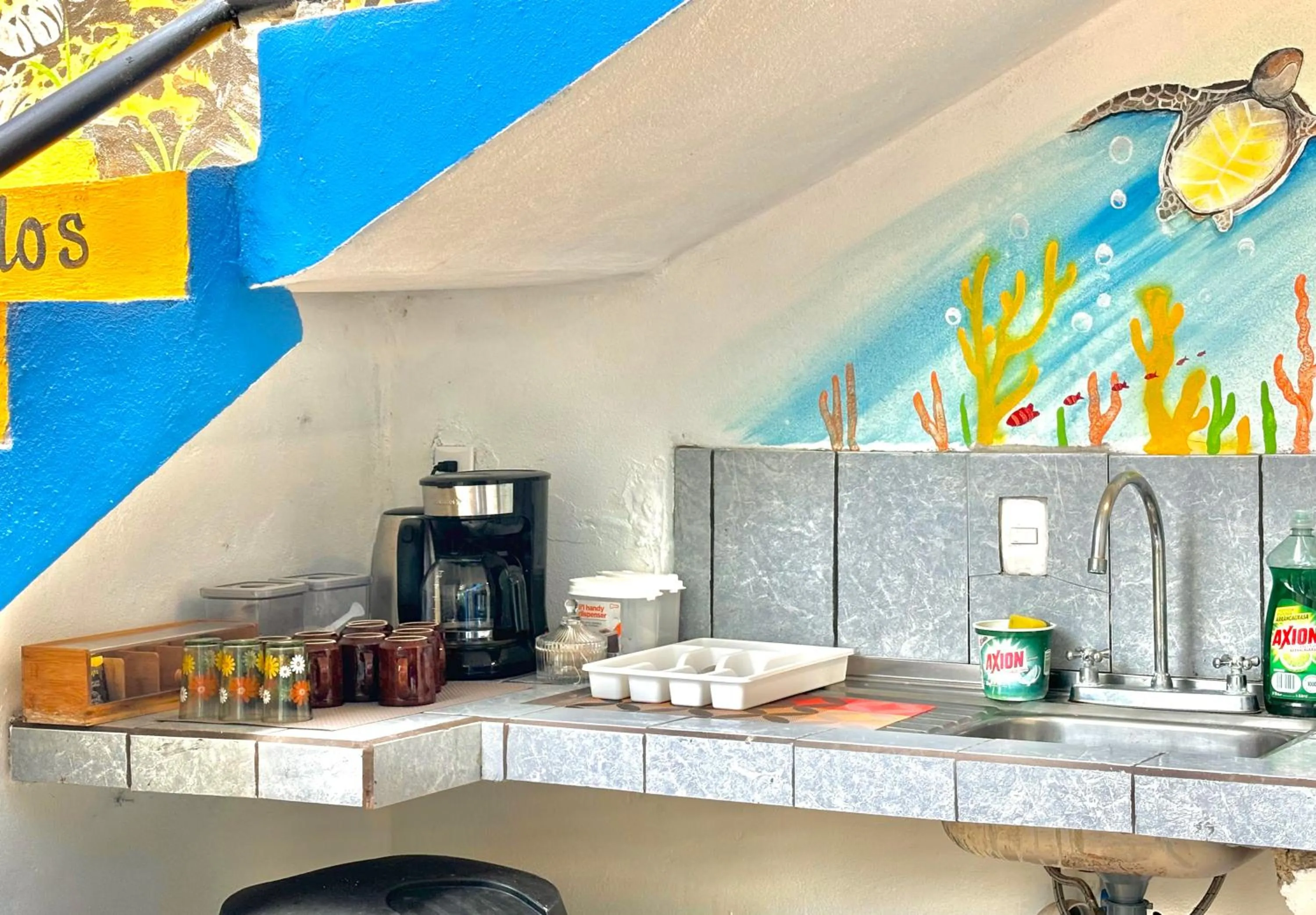 Coffee/tea facilities in Carey Lodging