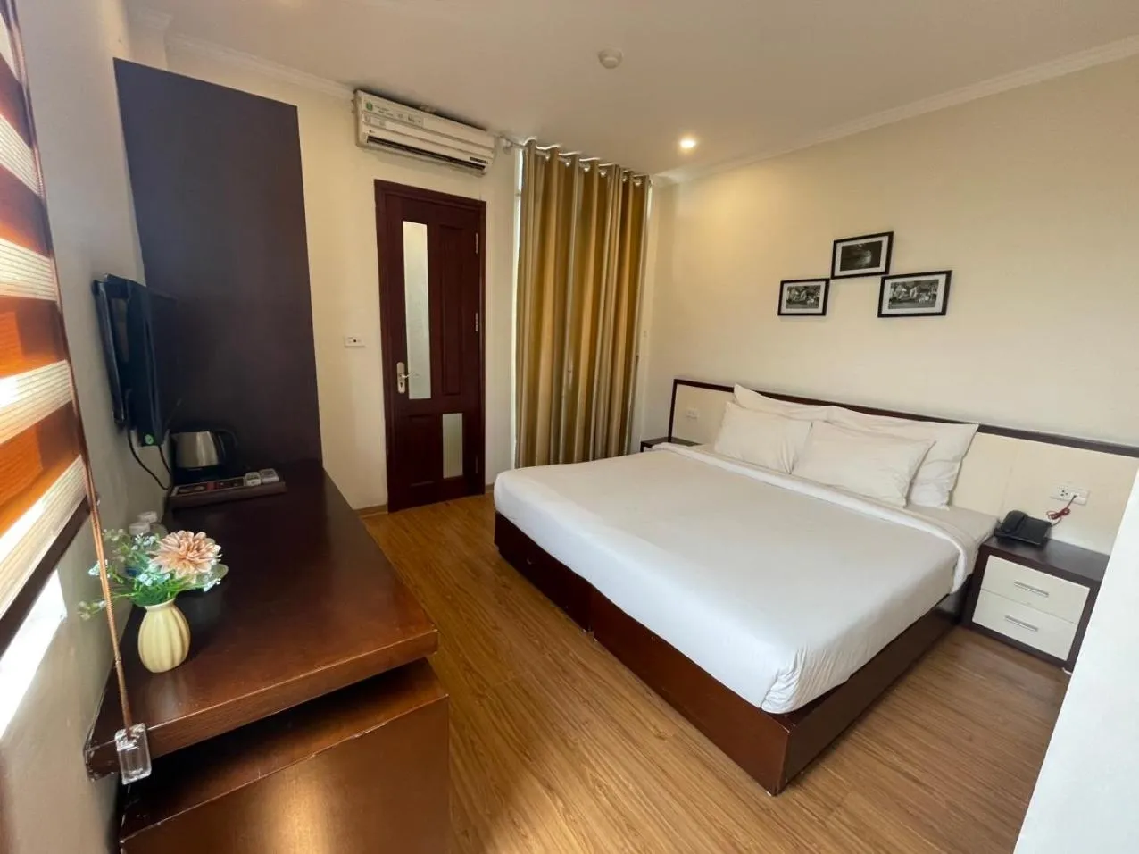 Deluxe Double or Twin Room in Rising Dragon Hotel