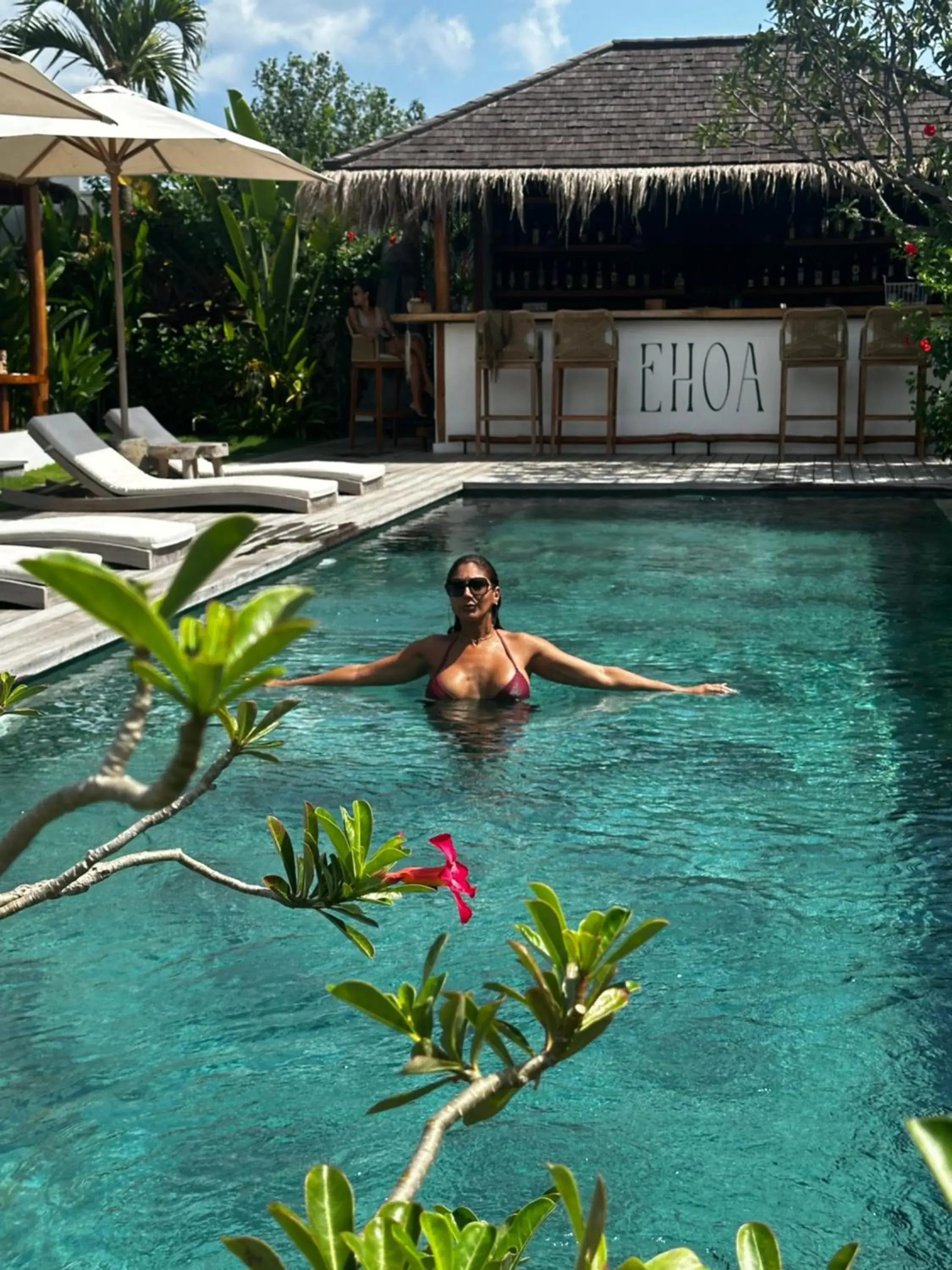 Swimming pool in EHOA NYANYI BEACH Boutique Hotel - In front of entrance to NUANU Swimming pool in EHOA NYANYI BEACH Boutique Hotel - In front of entrance to NUANU