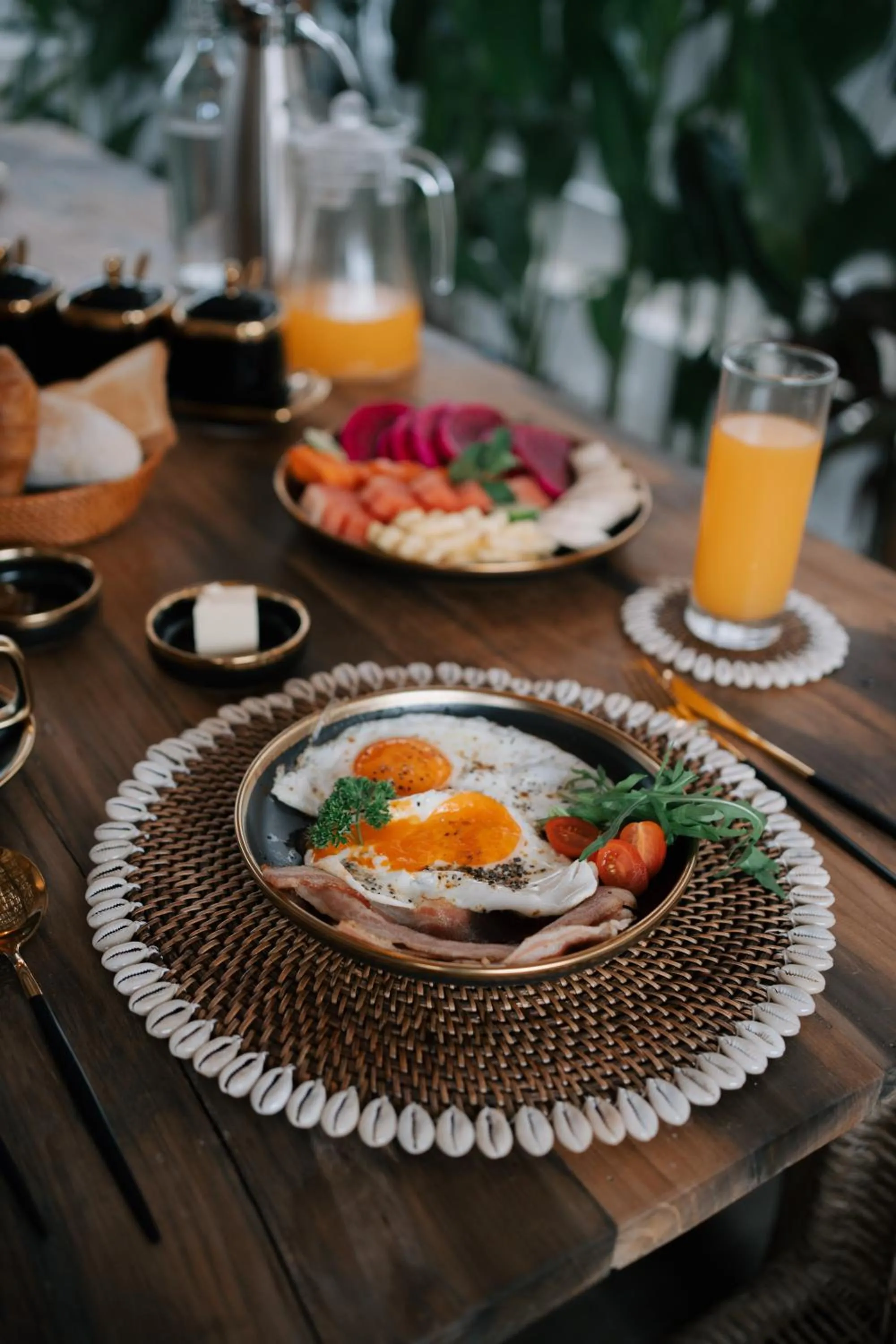 Breakfast in EHOA NYANYI BEACH Boutique Hotel - In front of entrance to NUANU