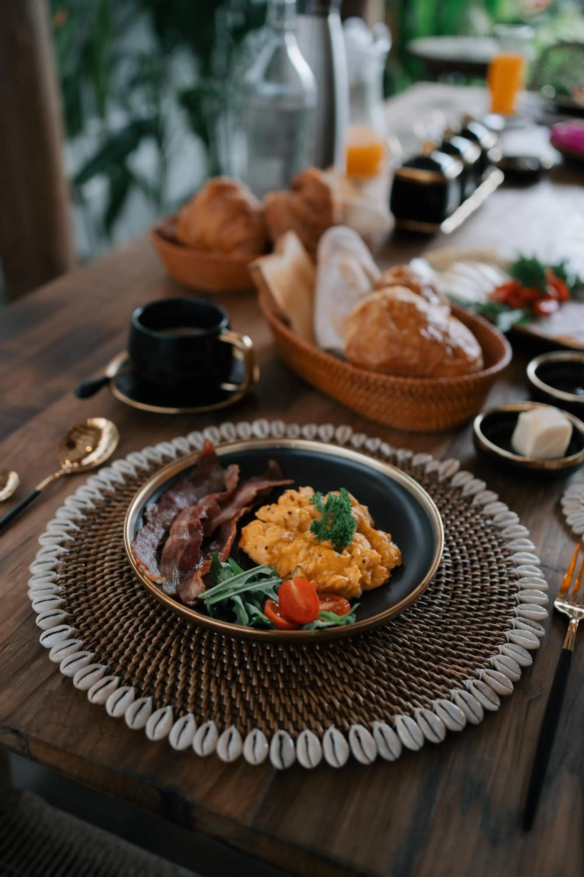 Breakfast in EHOA NYANYI BEACH Boutique Hotel - In front of entrance to NUANU