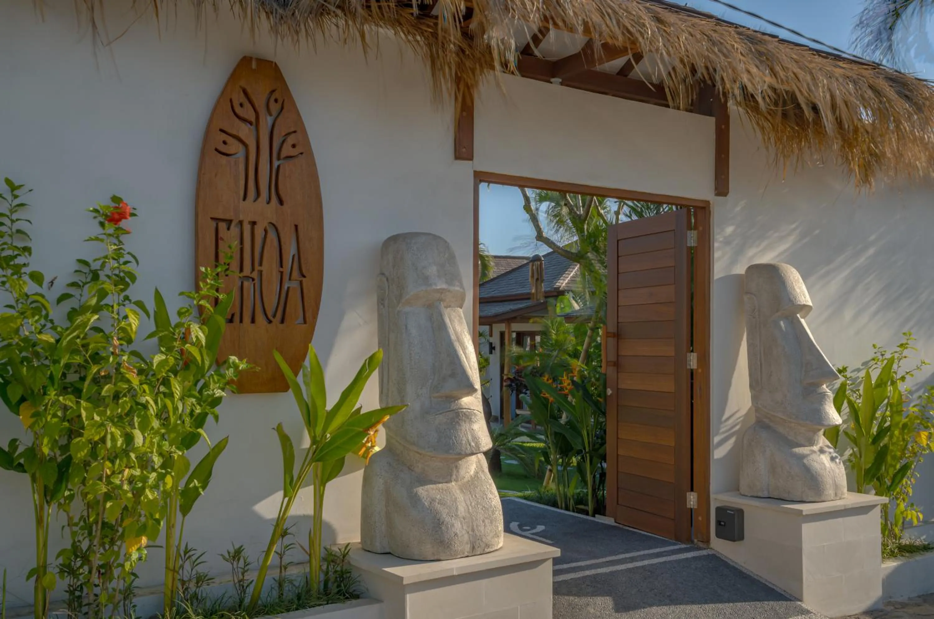 Property building in EHOA NYANYI BEACH Boutique Hotel - In front of entrance to NUANU