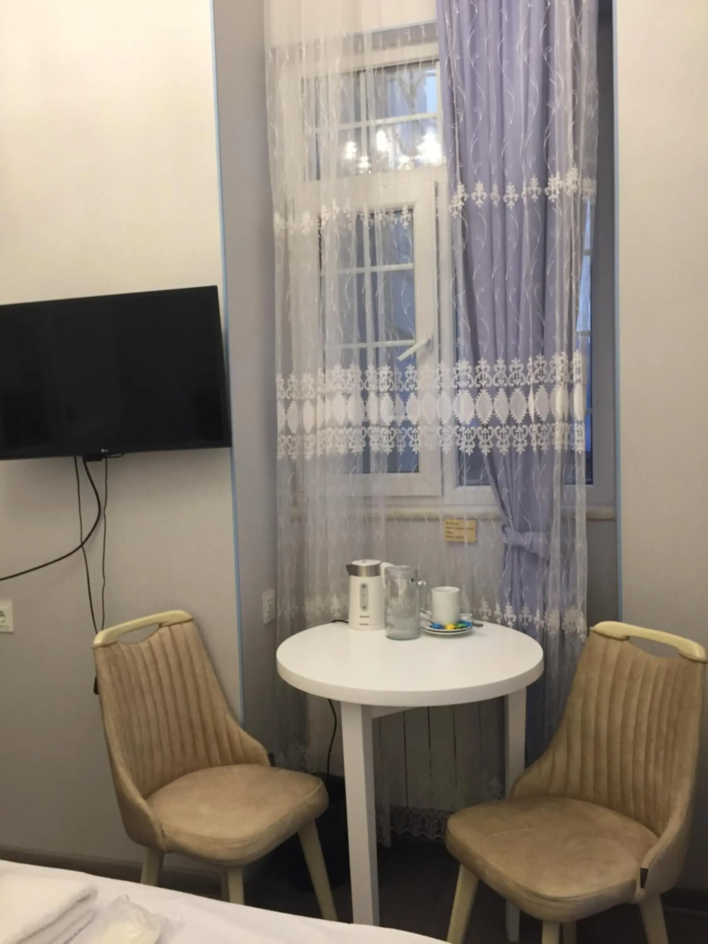 Budget Double or Twin Room - single occupancy in Baku Gardens Budget Double or Twin Room - single occupancy in Baku Gardens