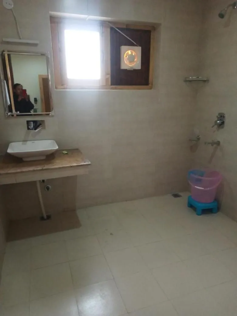 Toilet in Green View Guest House