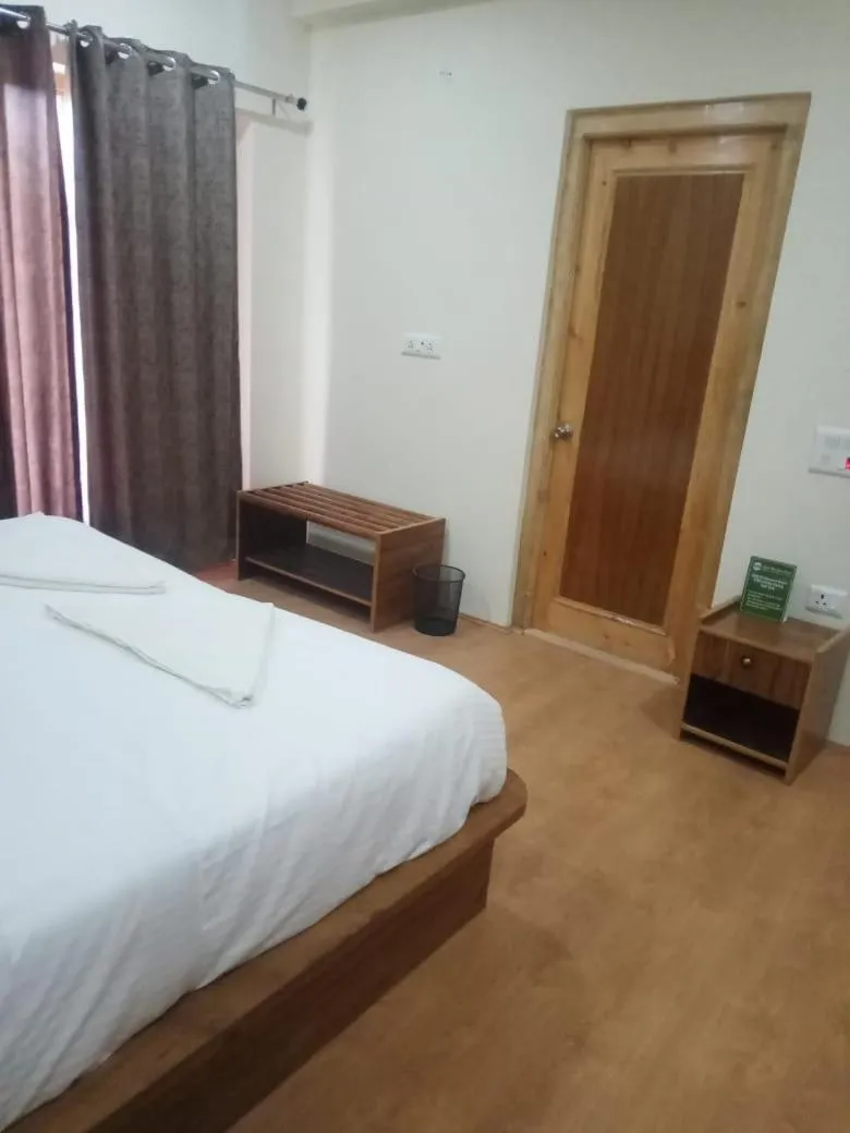 Bedroom, Bed in Green View Guest House