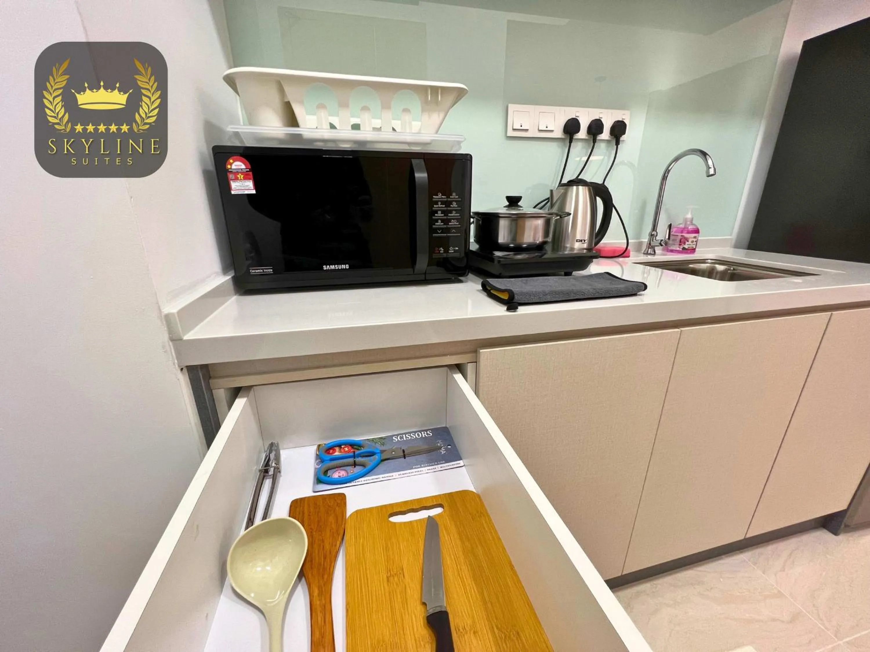 Kitchen or kitchenette in The Colony Skyline Suites KLCC