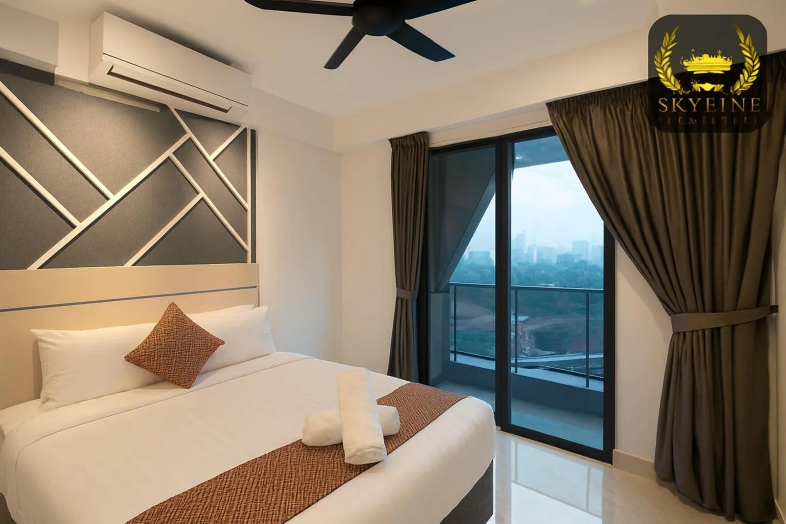 Photo of the whole room, Bed in The Colony Skyline Suites KLCC