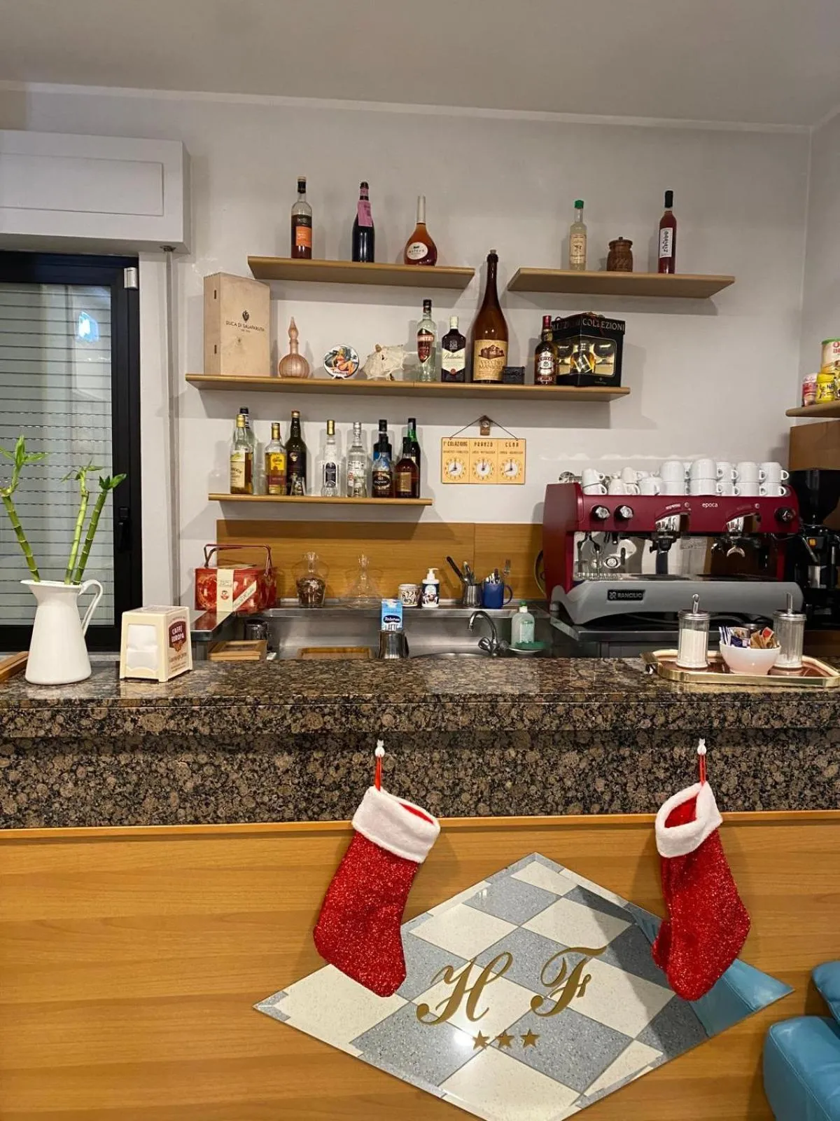 Lounge or bar in Hotel Ferrara