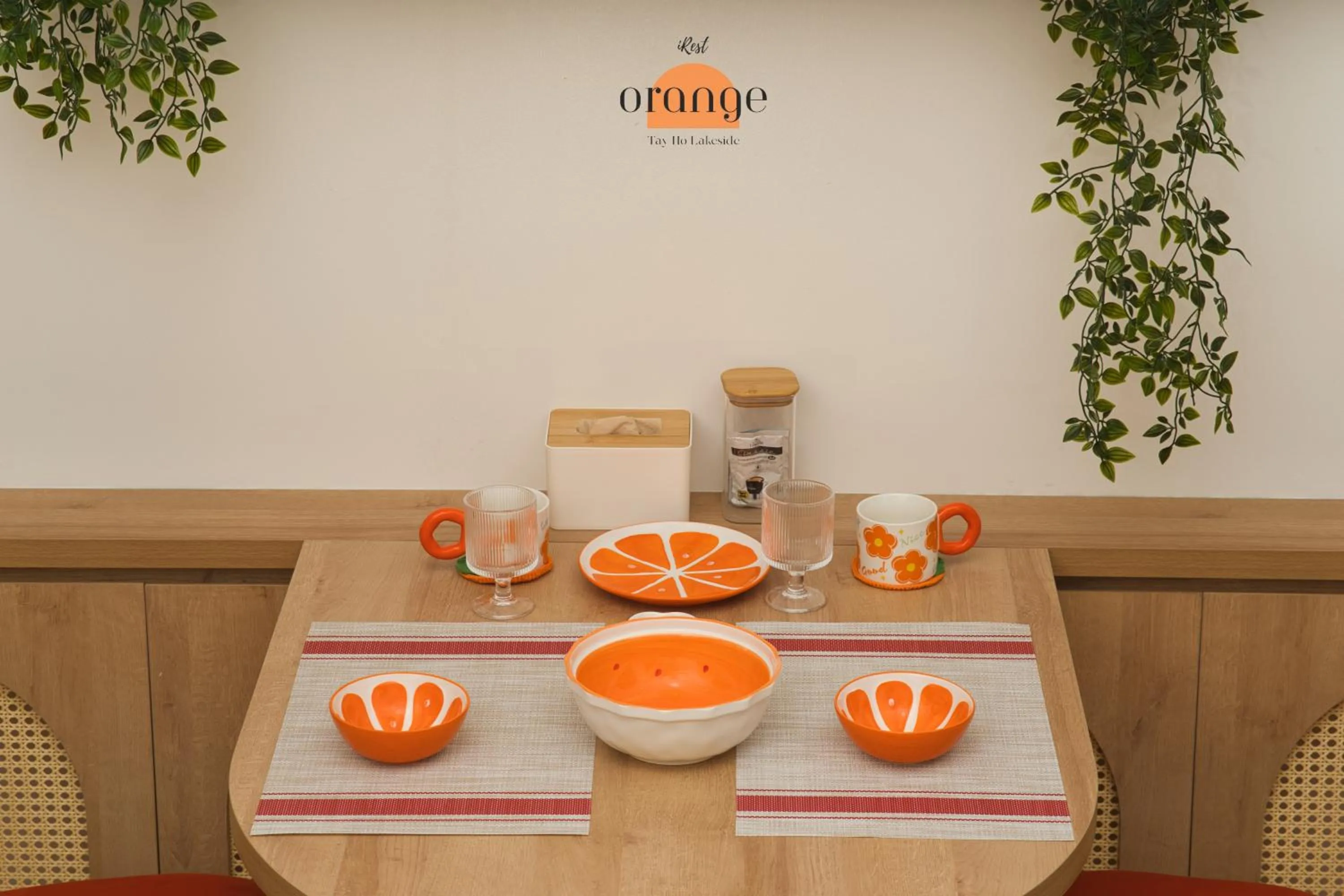 iRest Orange Tay Ho Lakeside Apartment