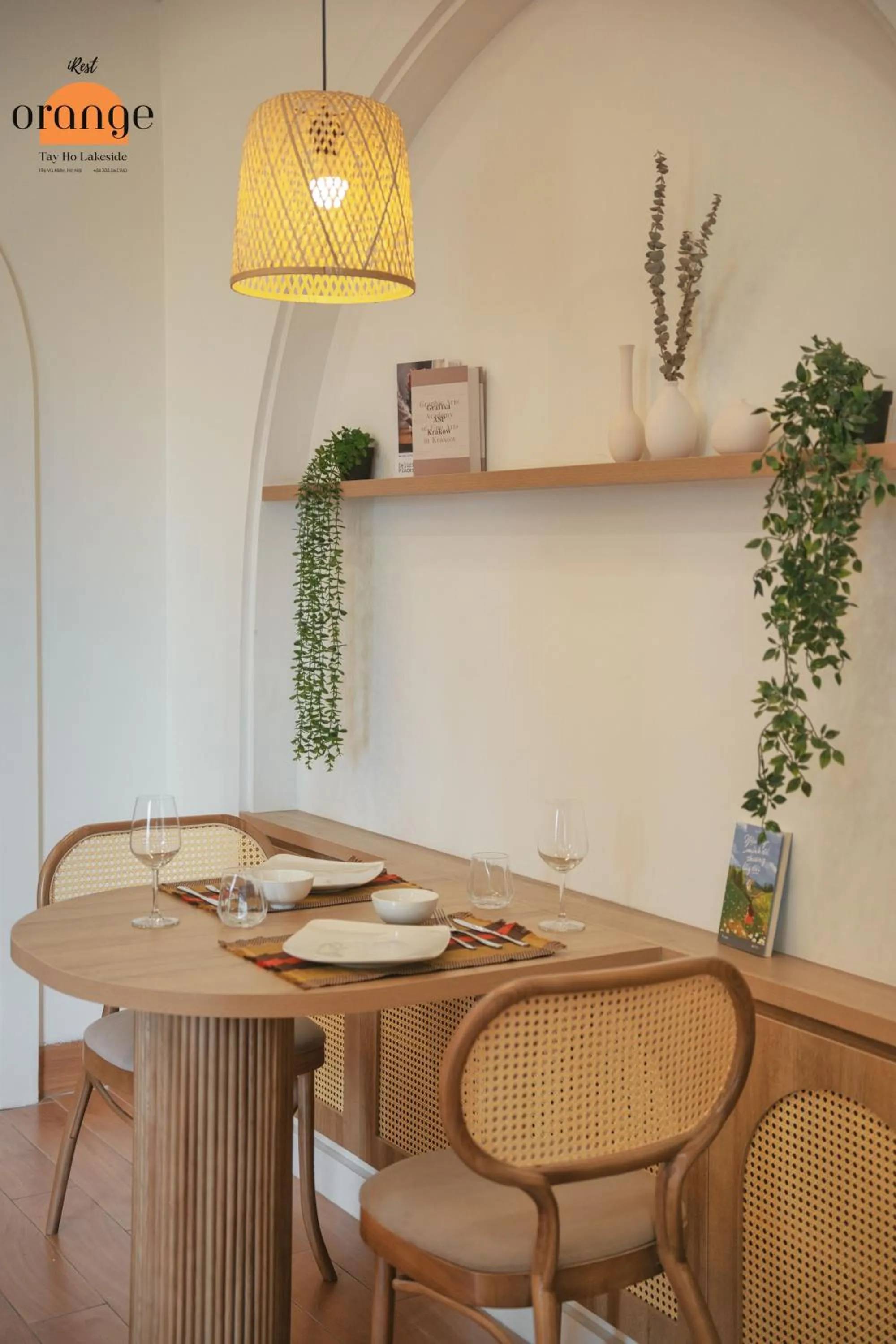 Dining area in iRest Orange Tay Ho Lakeside Apartment