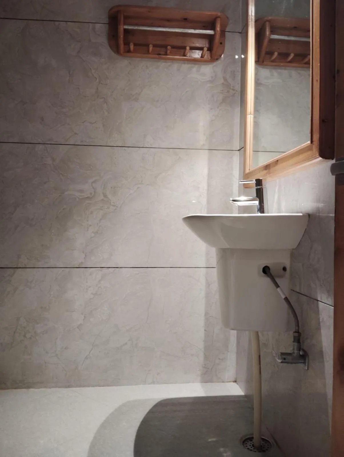 Bathroom in Hotel CM Palace - Pure Vegetarian