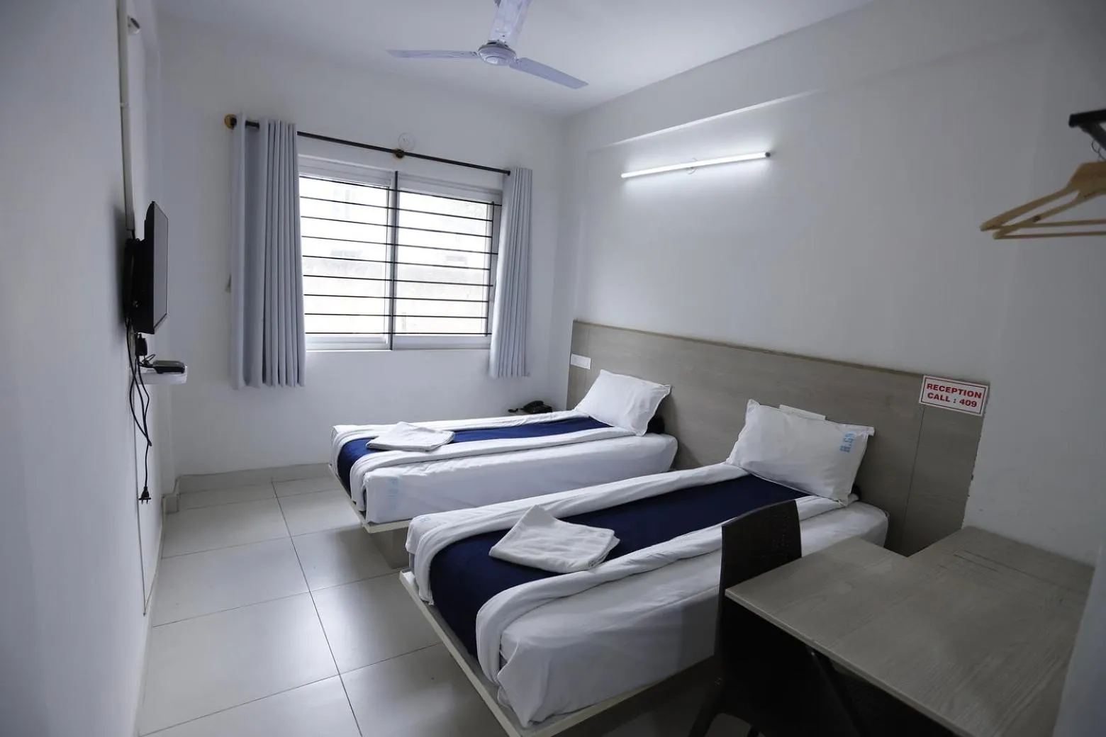 Bed in Hotel Gurudev Residency