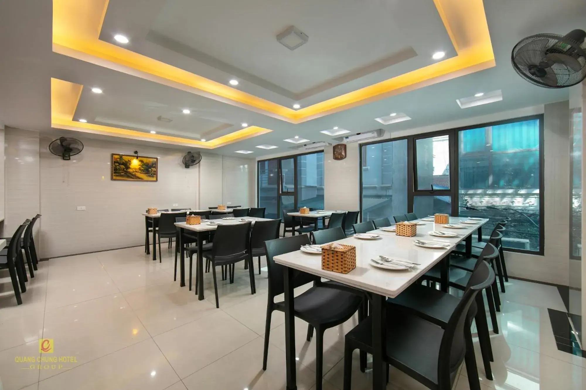 Restaurant/places to eat in Nhan Hoa Hotel Restaurant/places to eat in Nhan Hoa Hotel