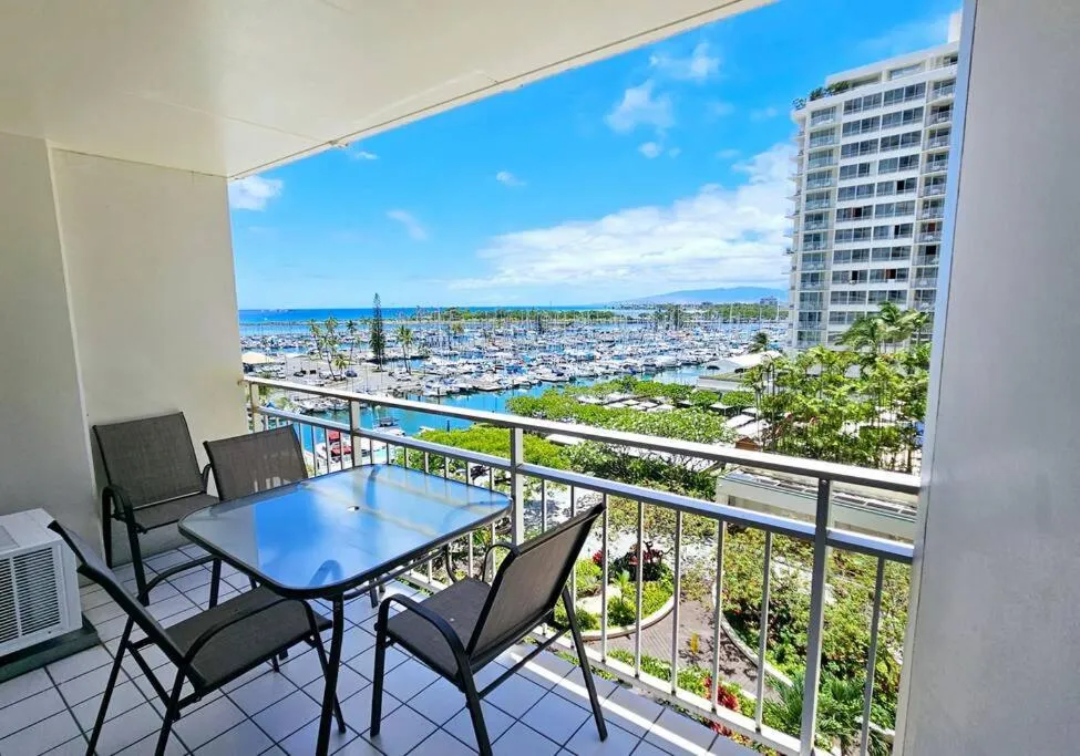 Ilikai Hotel Condo with Kitchen and Ocean View