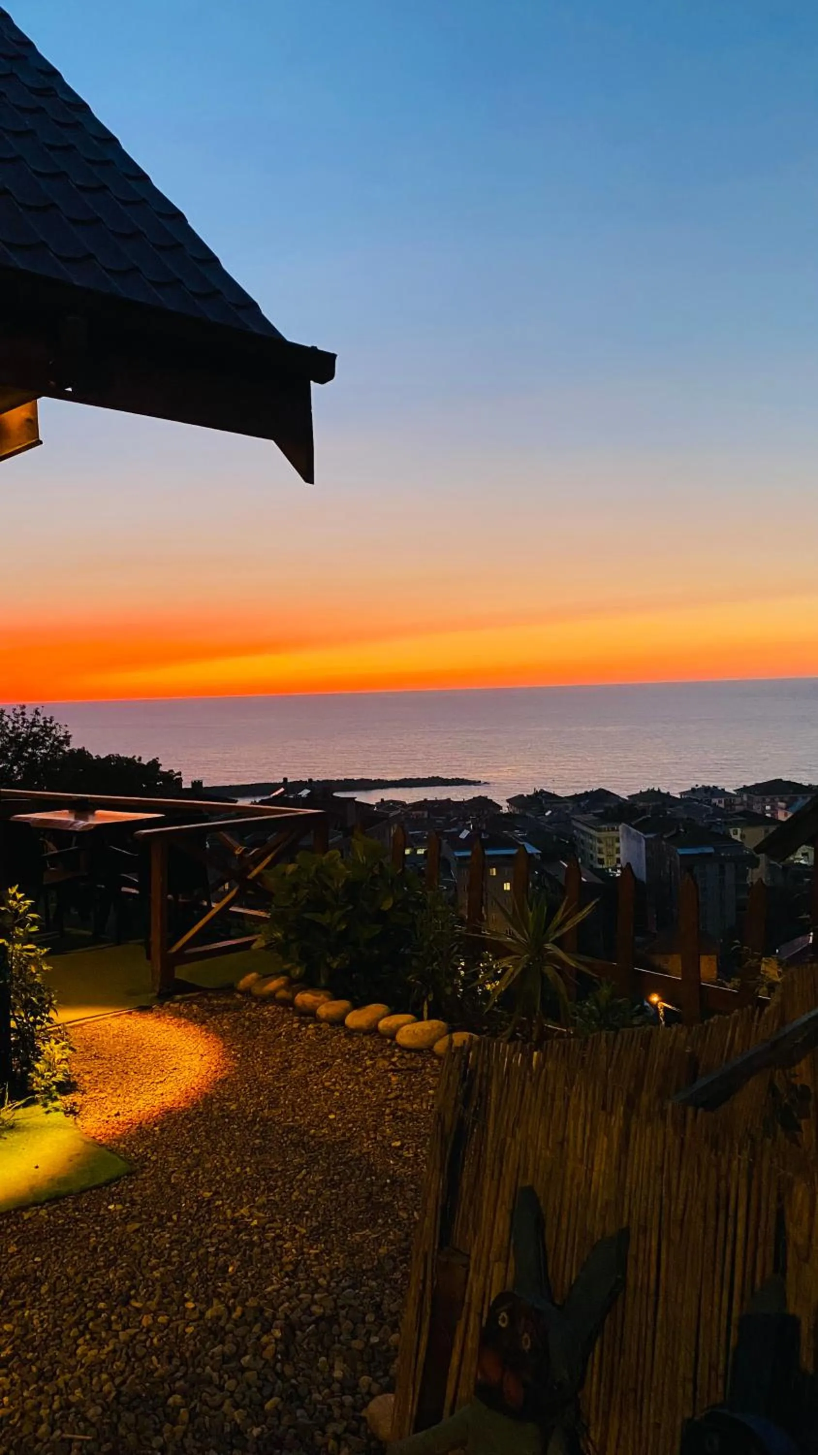 Lavinya Suit Bungalov