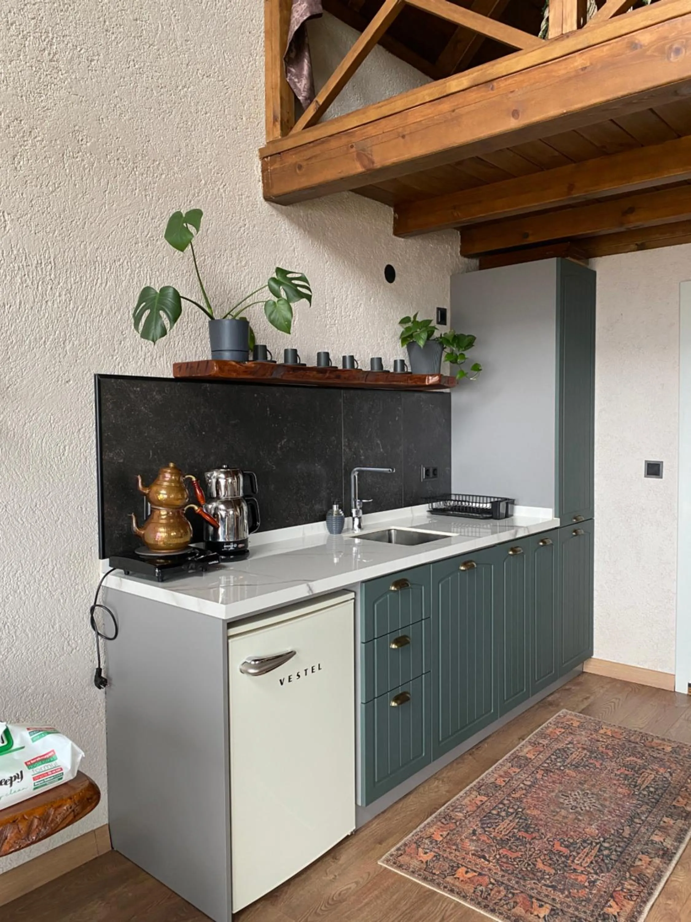 Kitchen or kitchenette in Lavinya Suit Bungalov