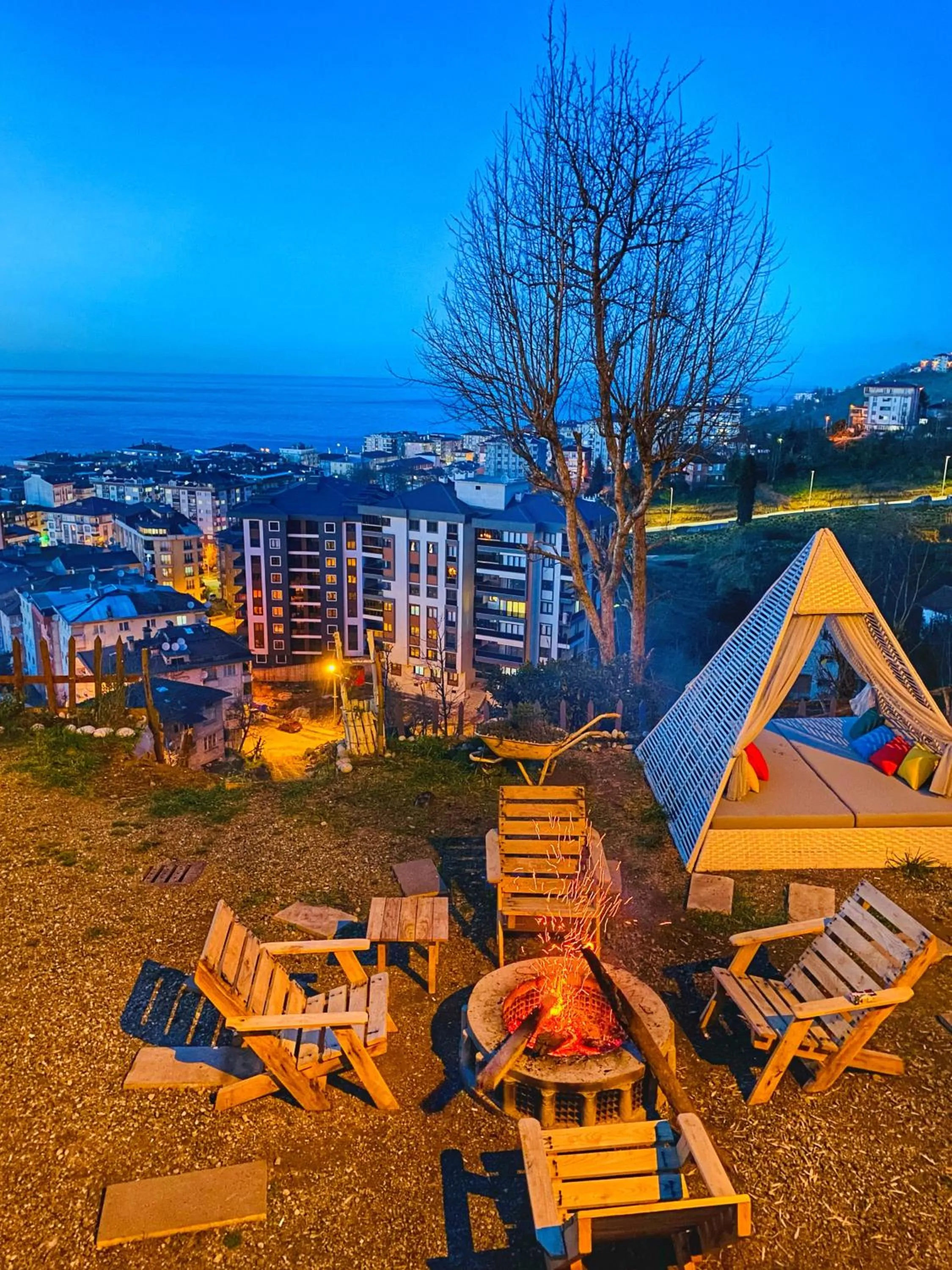 Night in Lavinya Suit Bungalov