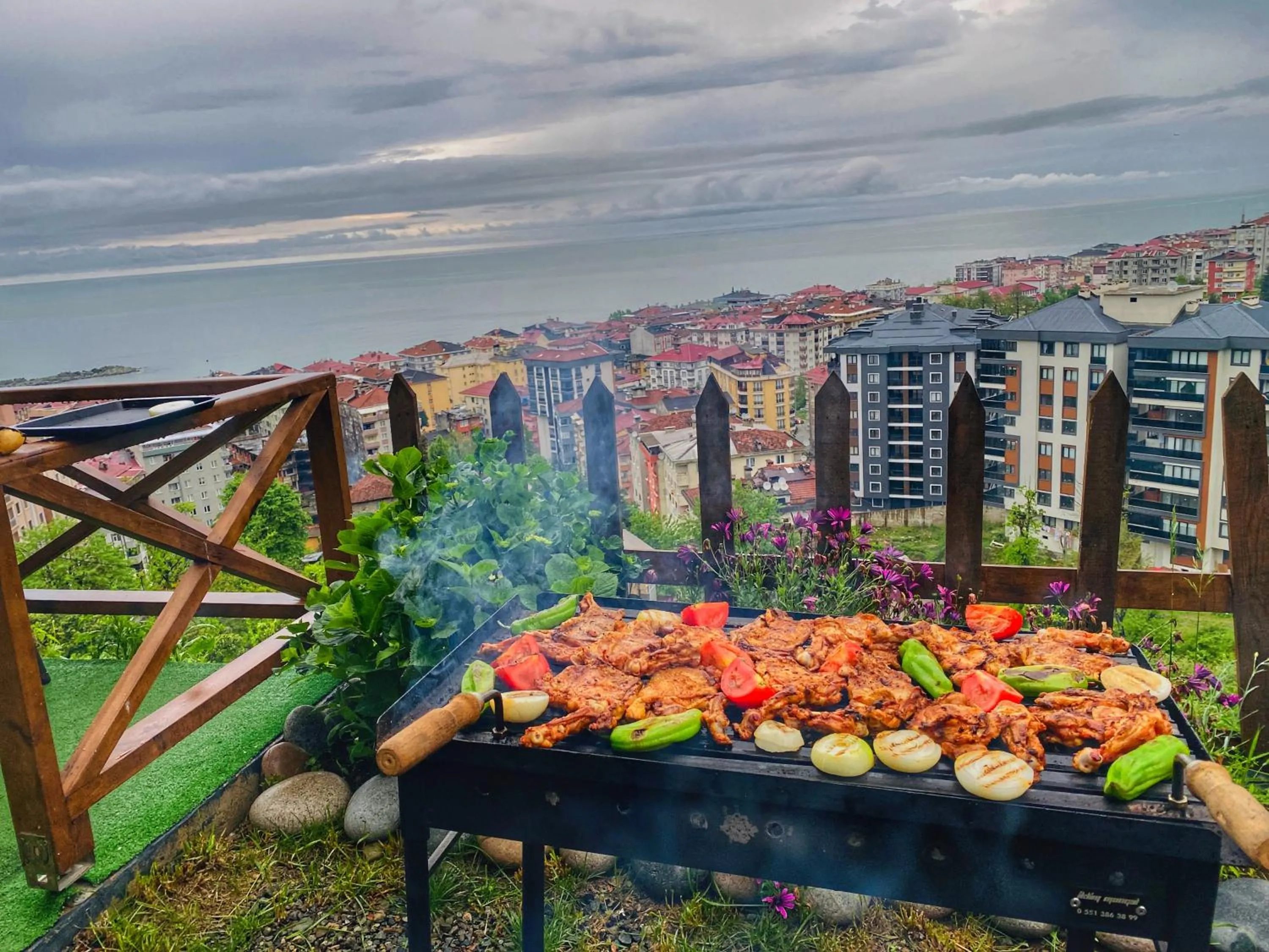 BBQ facilities in Lavinya Suit Bungalov