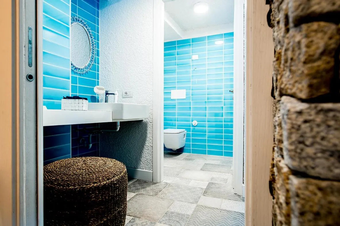Shower in CapoBlu Hotel