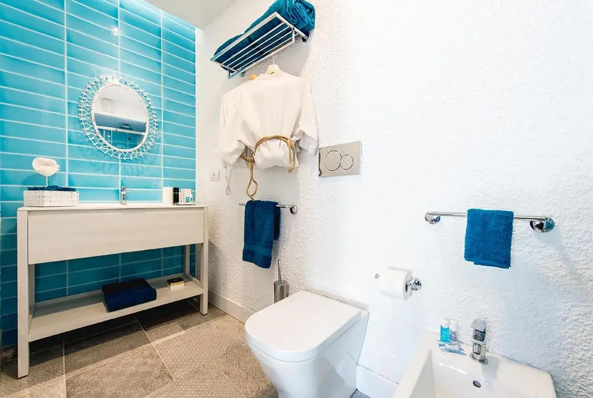 Deluxe Double Room with Balcony in CapoBlu Hotel Deluxe Double Room with Balcony in CapoBlu Hotel