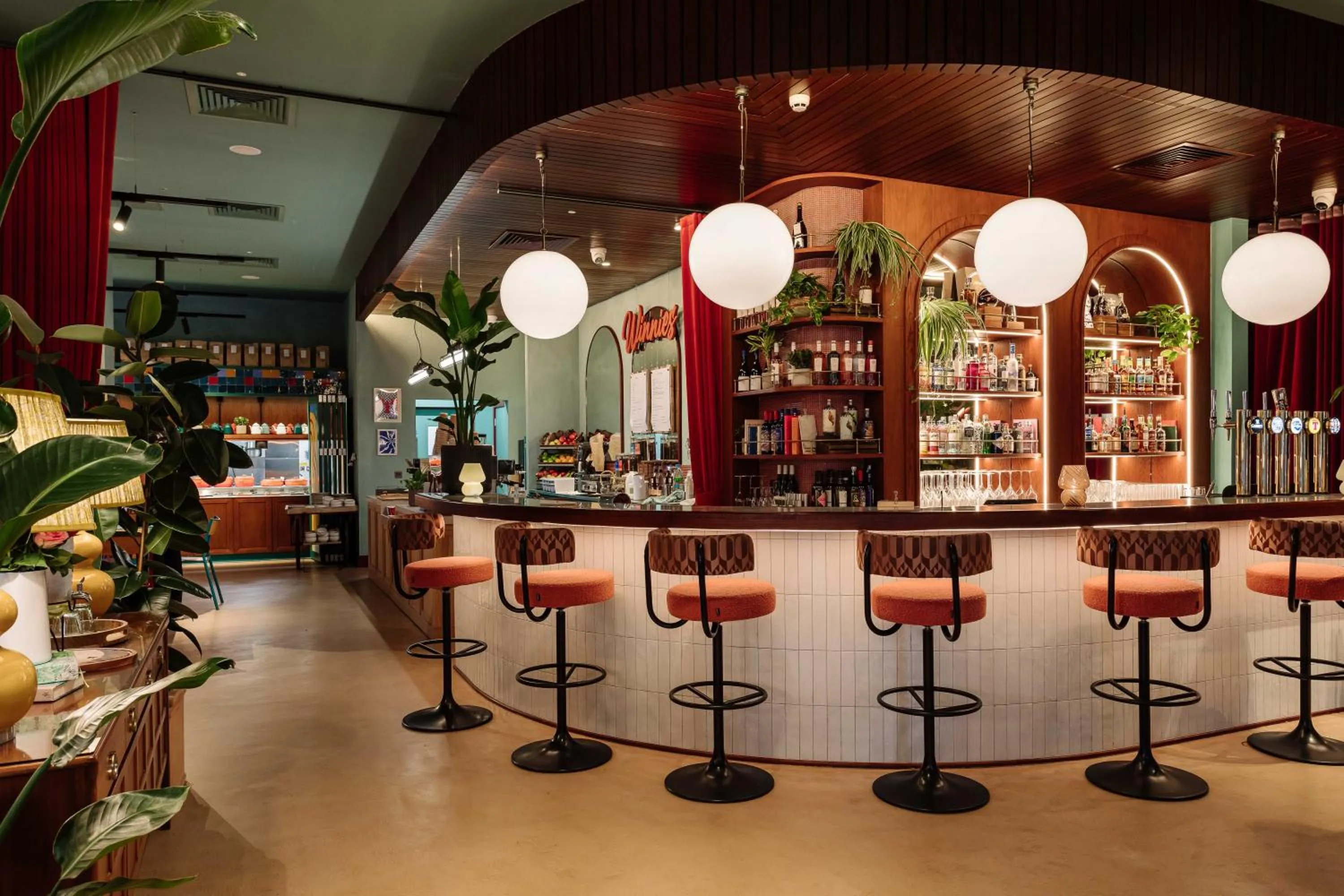 Lounge or bar in room2 Belfast Hometel