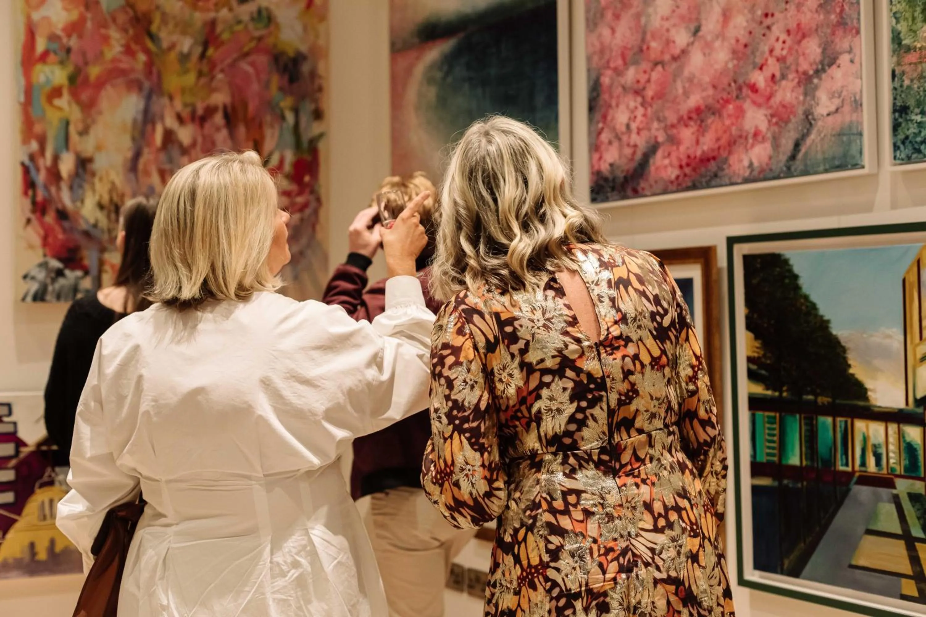 On-site shops in room2 Belfast Hometel