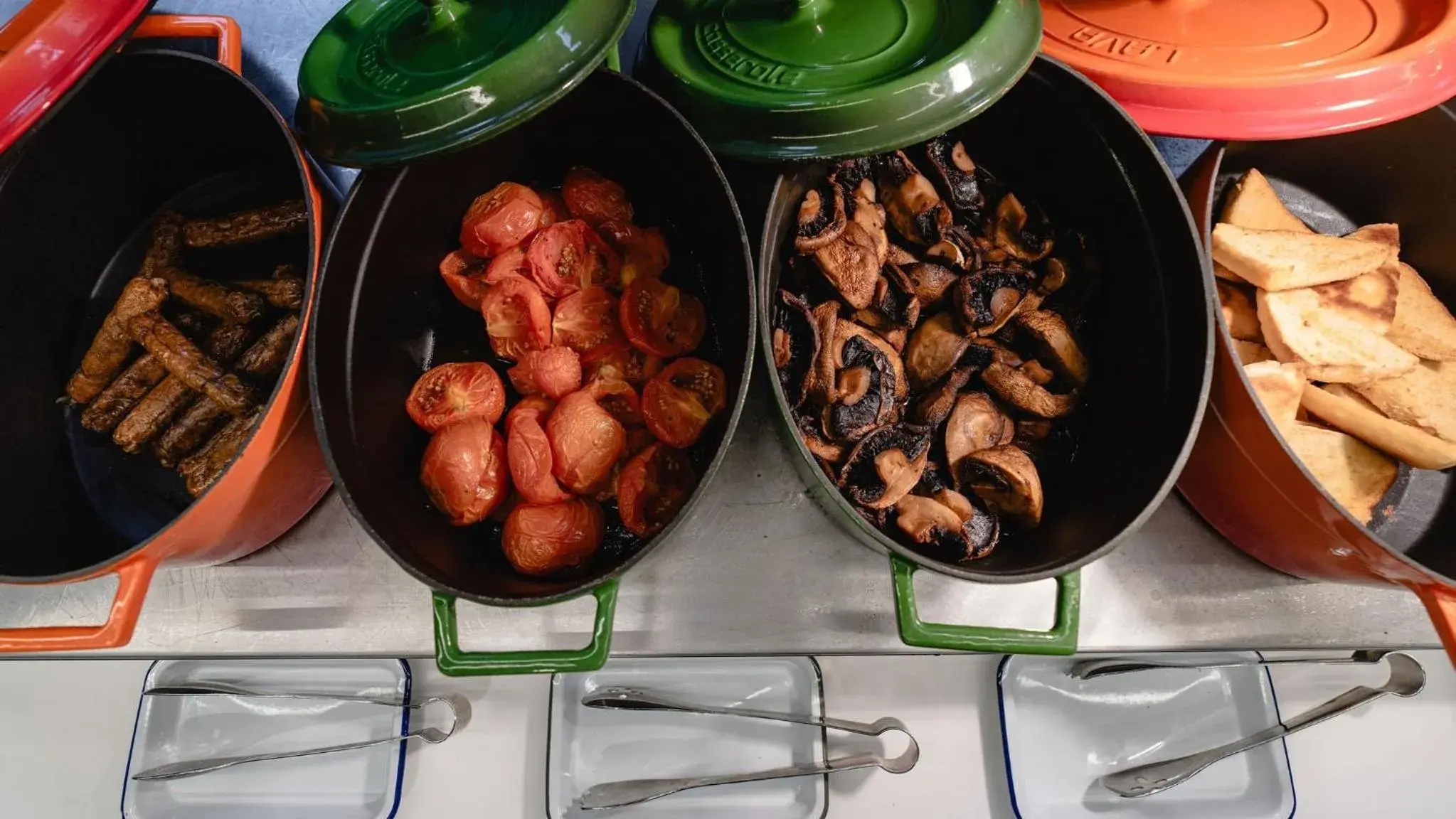 Buffet breakfast in room2 Belfast Hometel Buffet breakfast in room2 Belfast Hometel