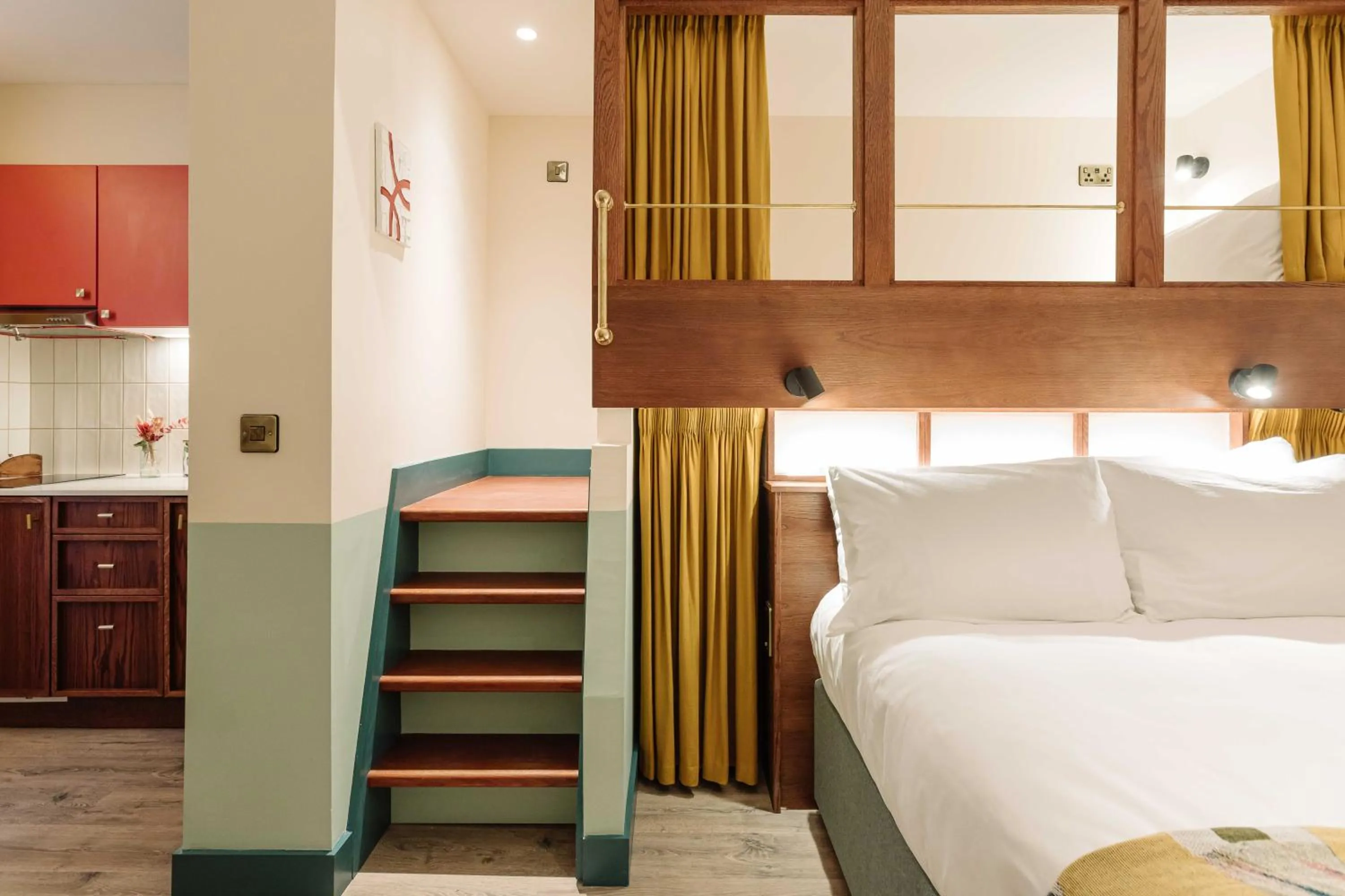 Bed in room2 Belfast Hometel