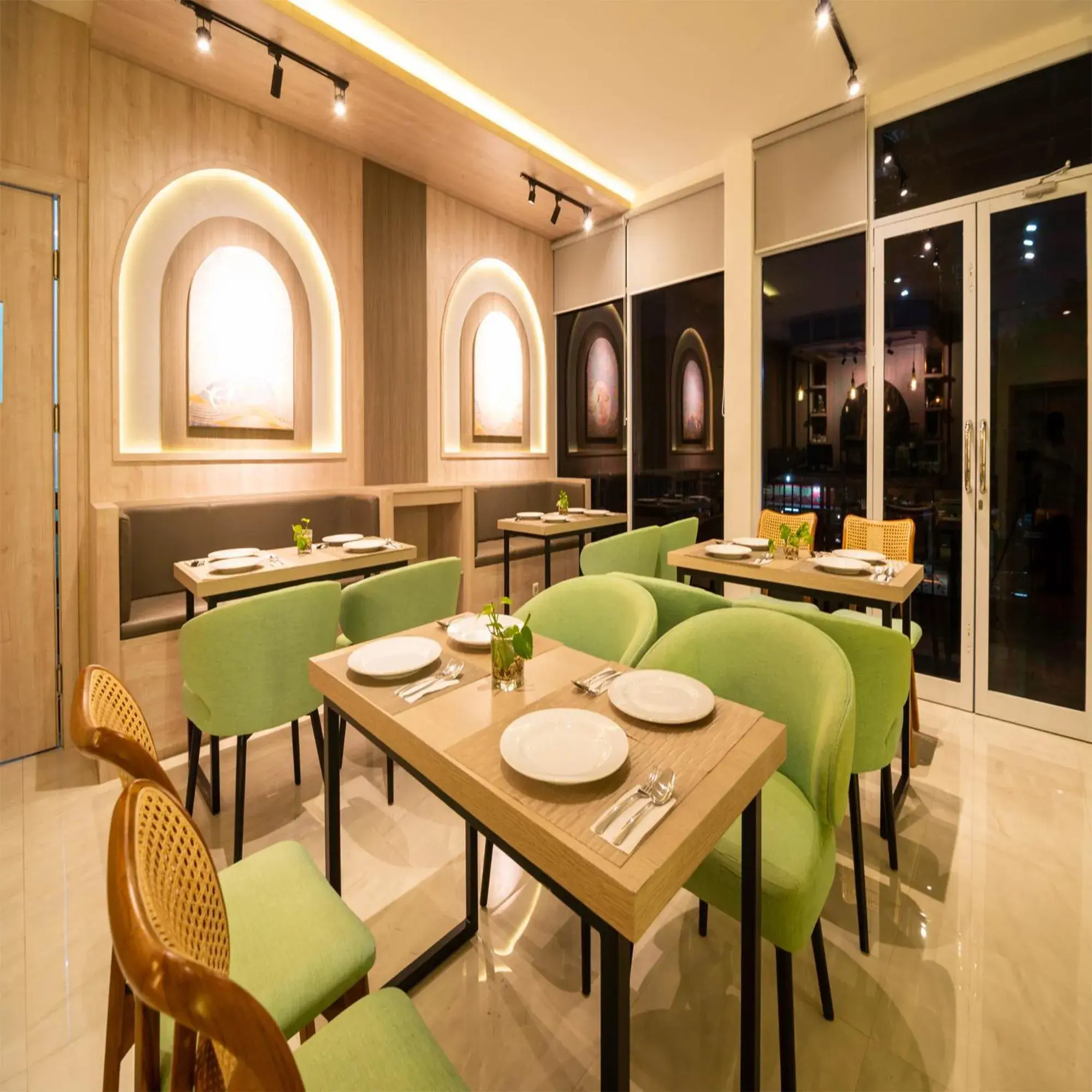 Restaurant/places to eat in Yulia Hotel Managed by HIG Restaurant/places to eat in Yulia Hotel Managed by HIG