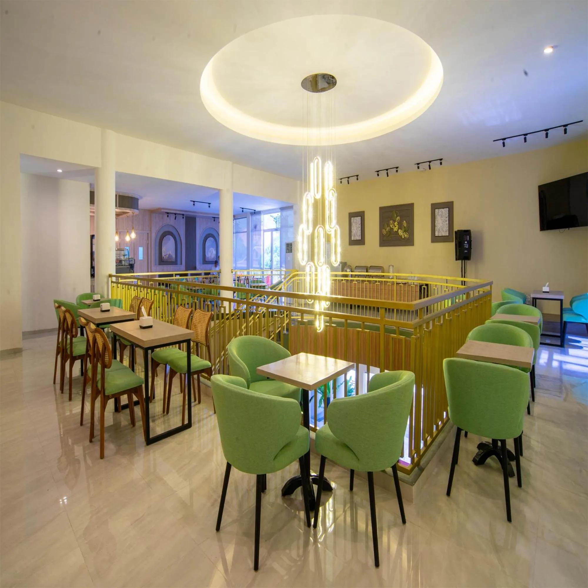 Restaurant/places to eat in Yulia Hotel Managed by HIG