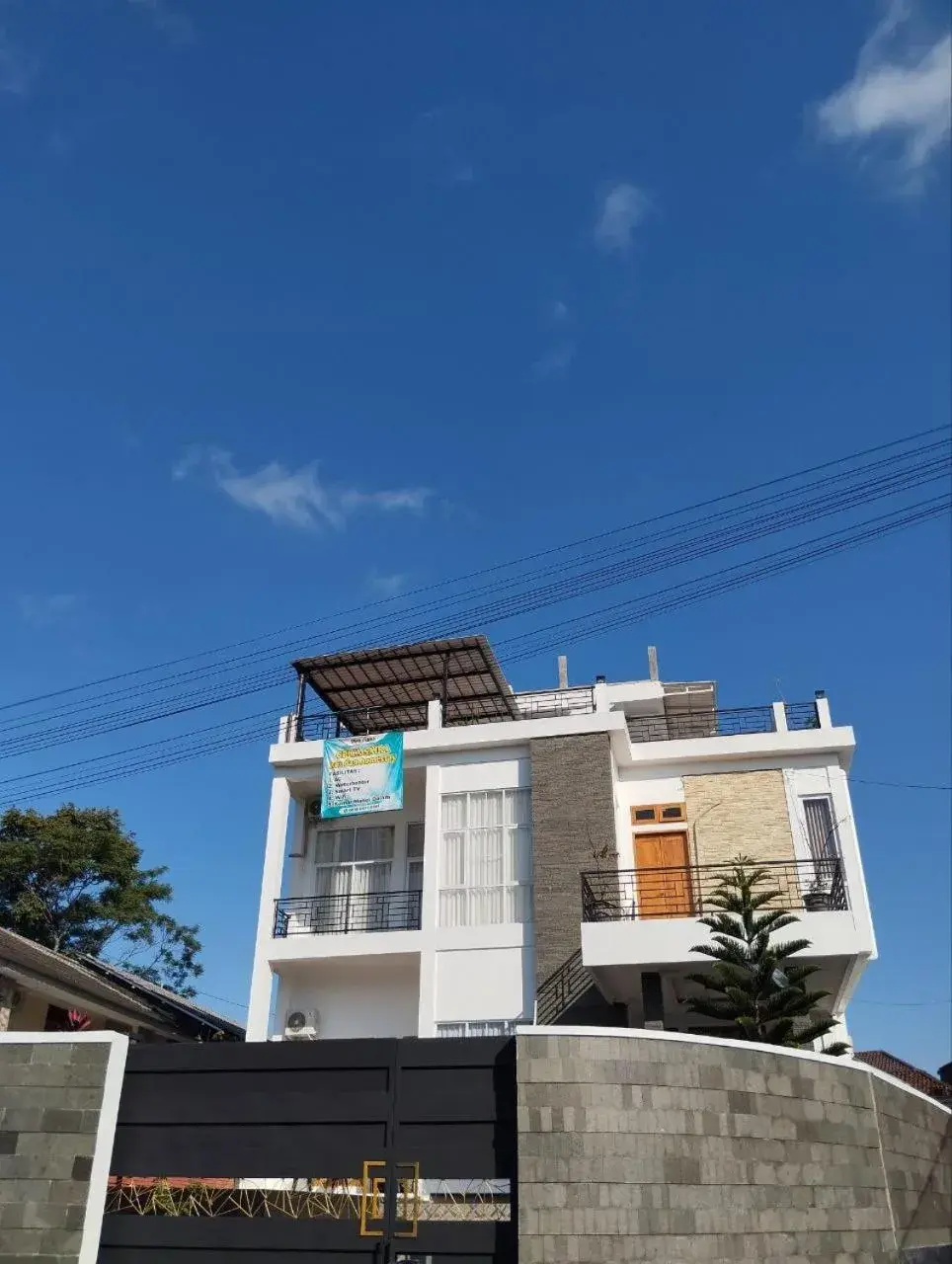 Property building in Saira Hotel dan Homestay Syariah Property building in Saira Hotel dan Homestay Syariah