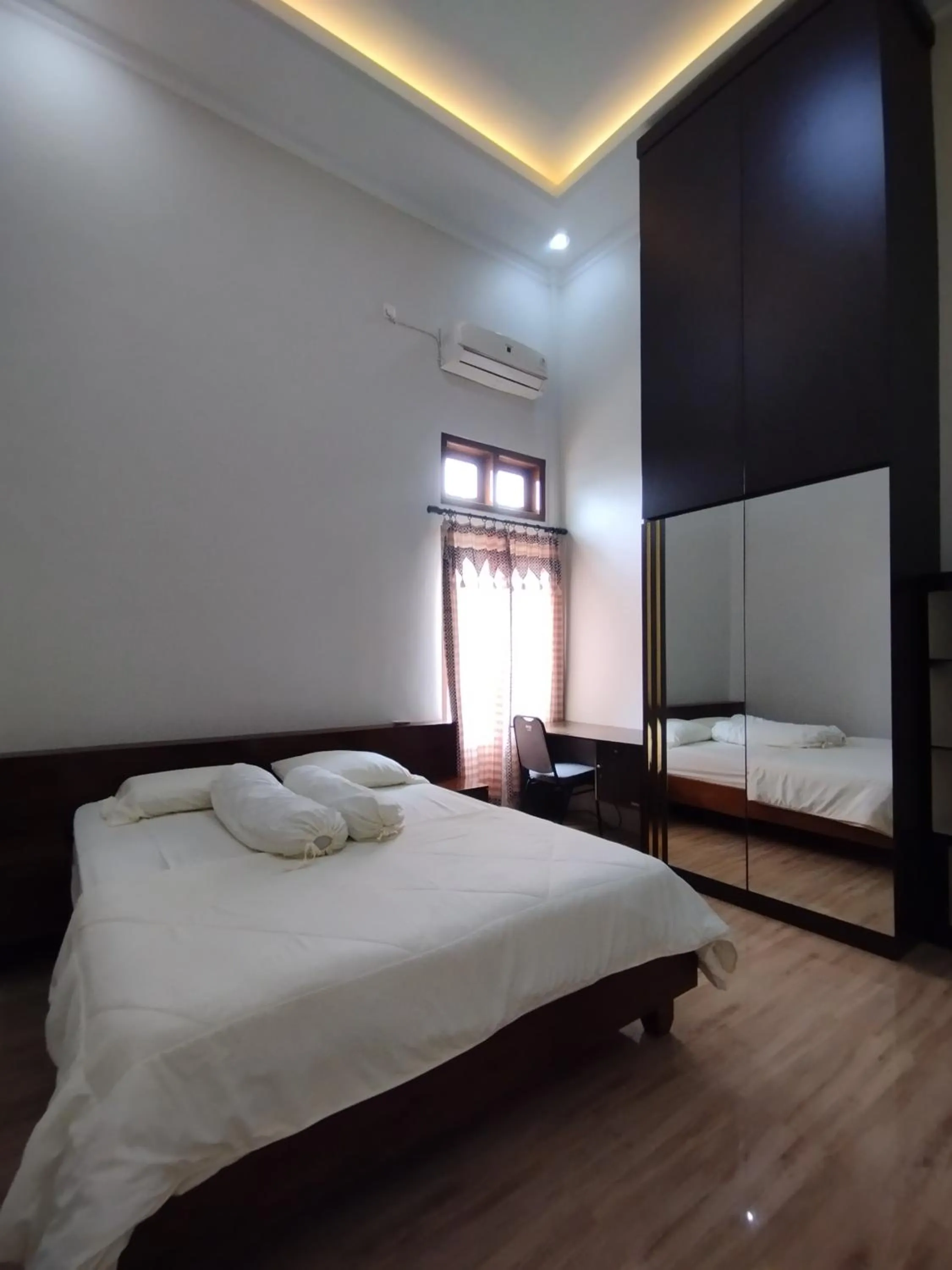 Bed in Saira Hotel dan Homestay Syariah