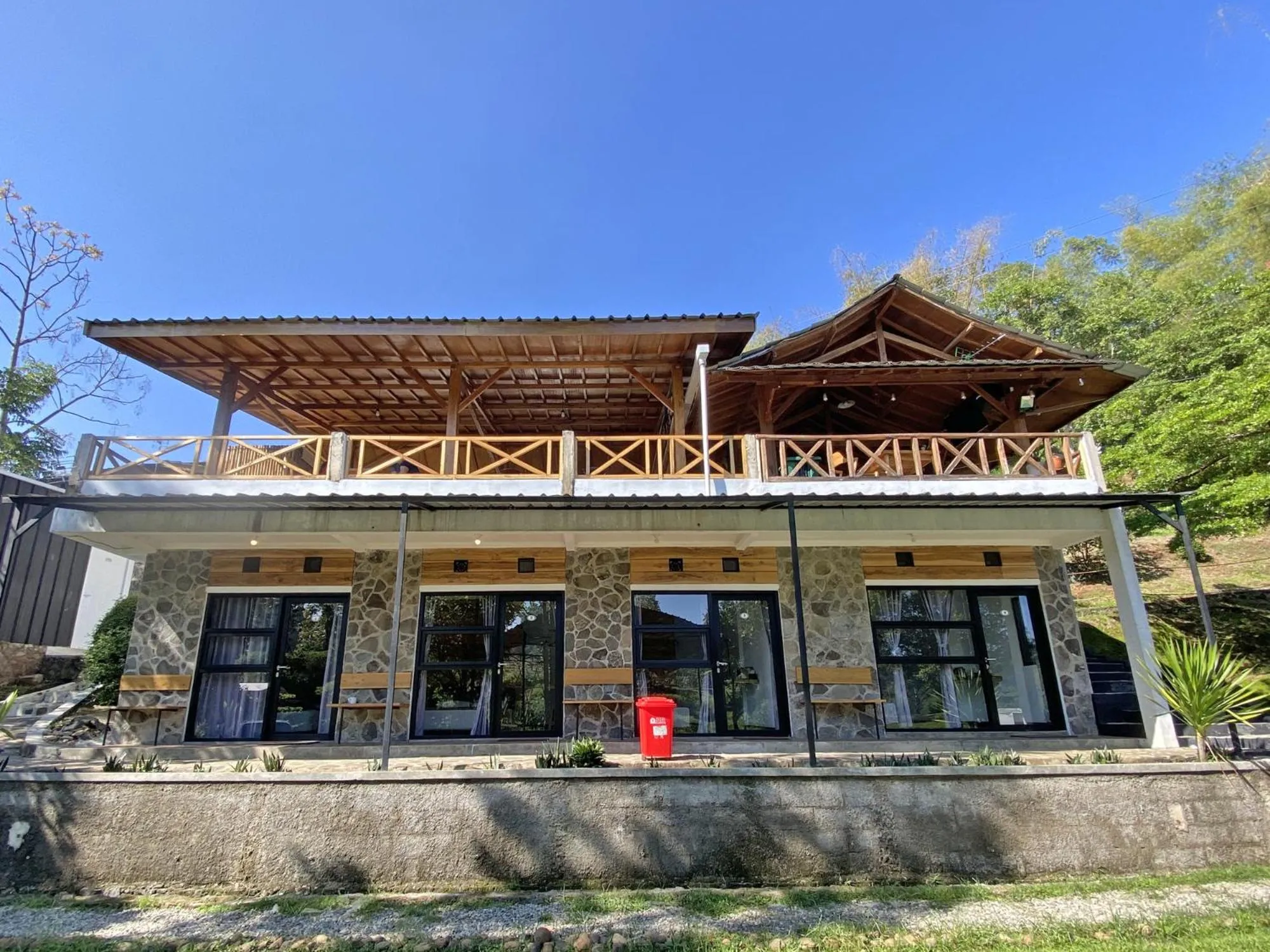 Property building in Shine River