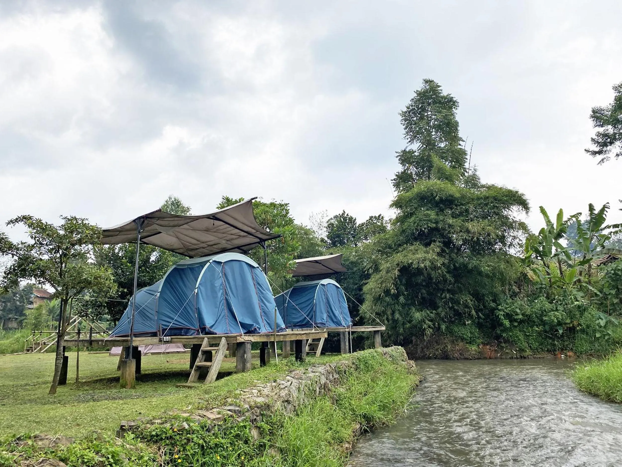 Property building in Shine River