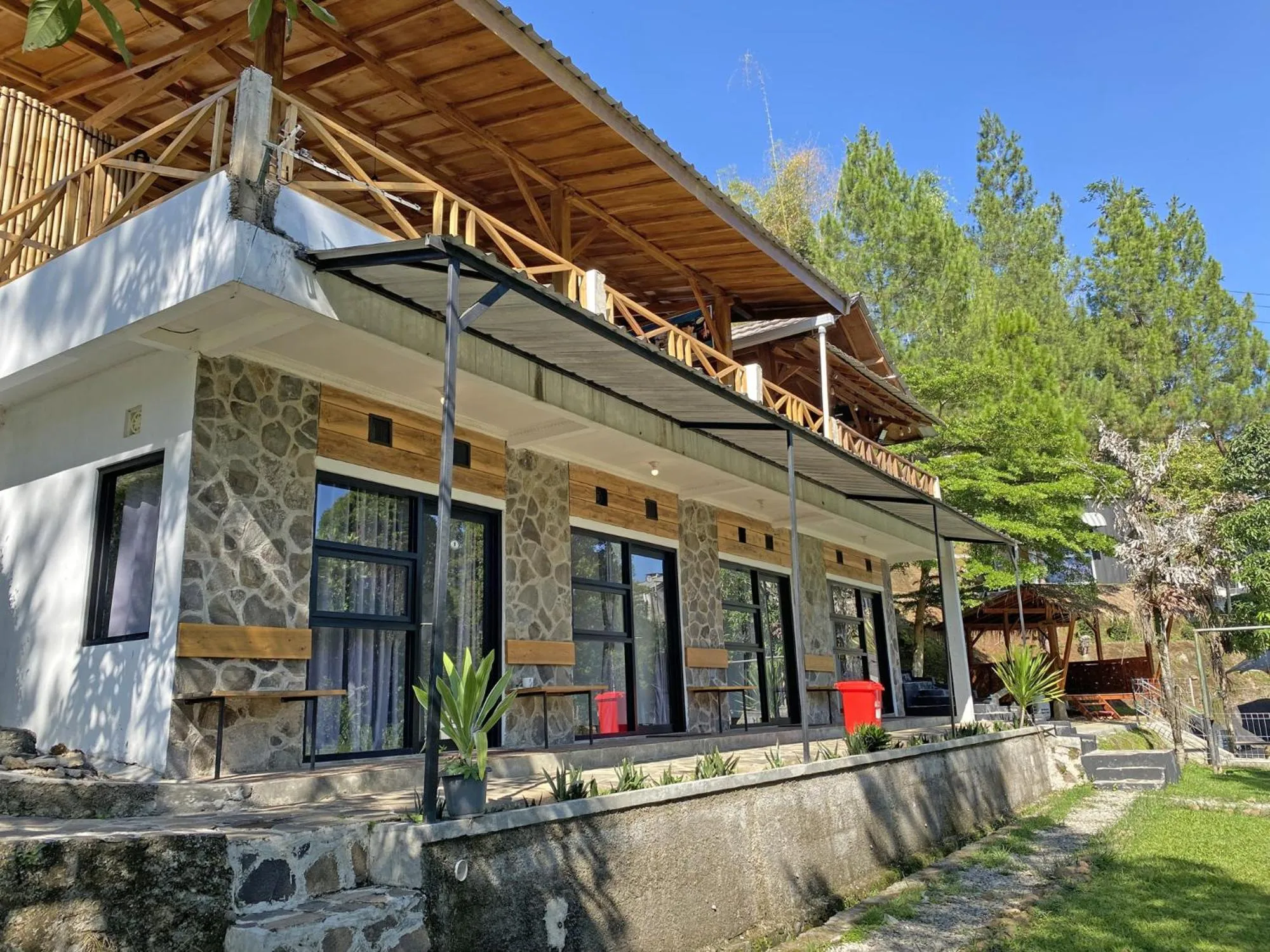 Property building in Shine River