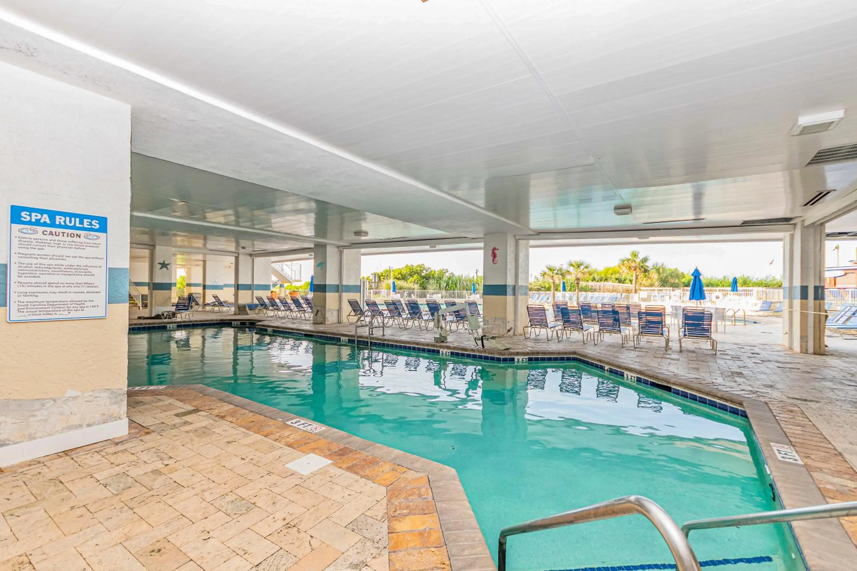 Swimming pool in Sea Breeze