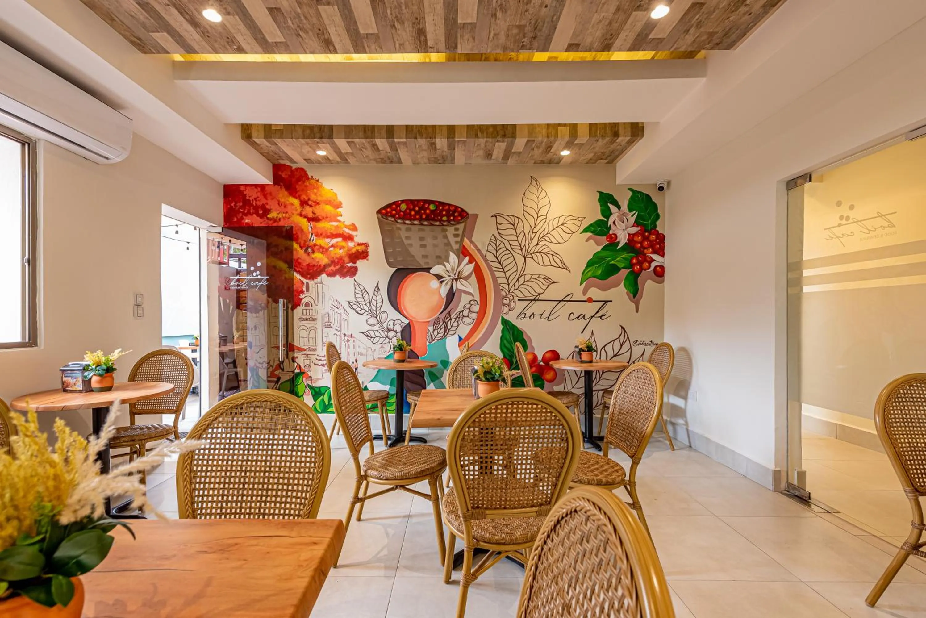 Restaurant/places to eat in Hotel Stay Here Suites