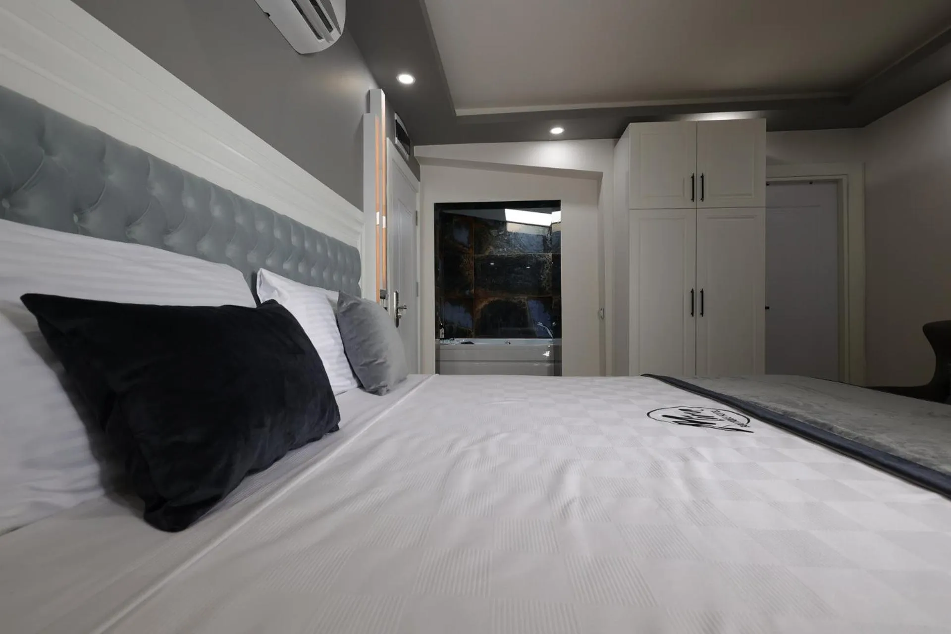 Bed in Mira Hotel Antalya