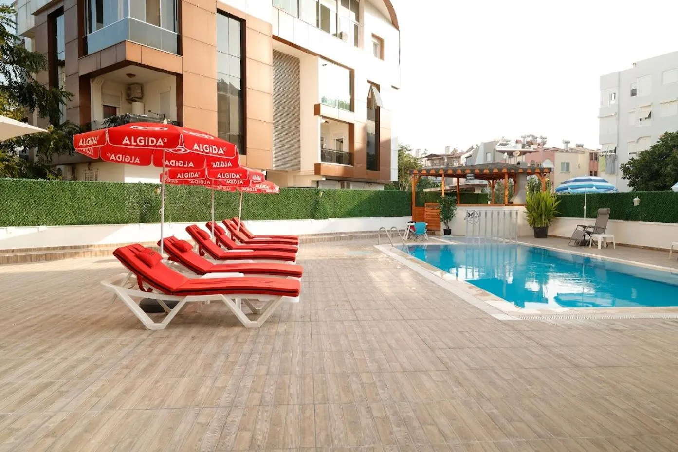 Swimming pool in Mira Hotel Antalya