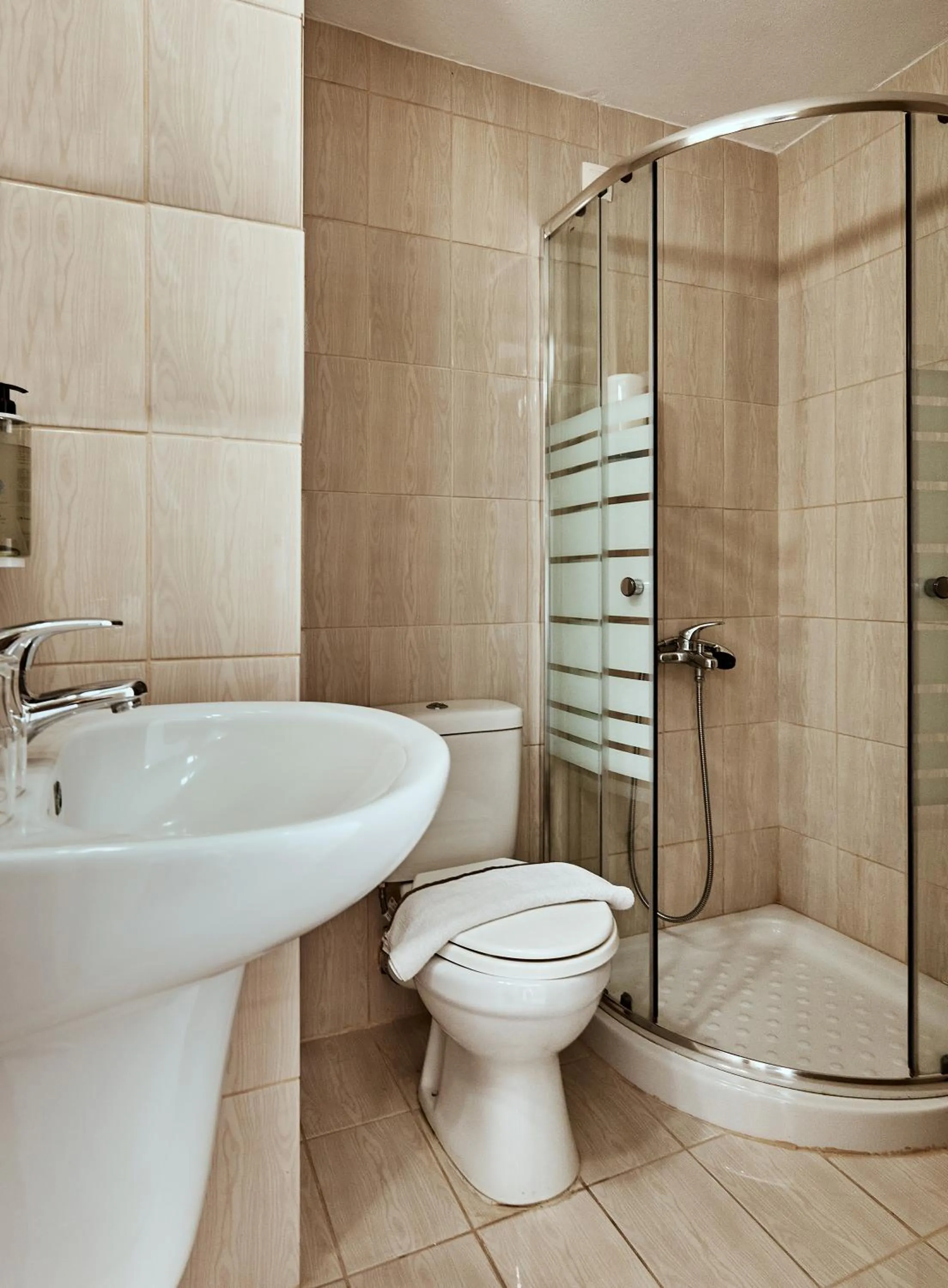 Bathroom in Asana Hotel