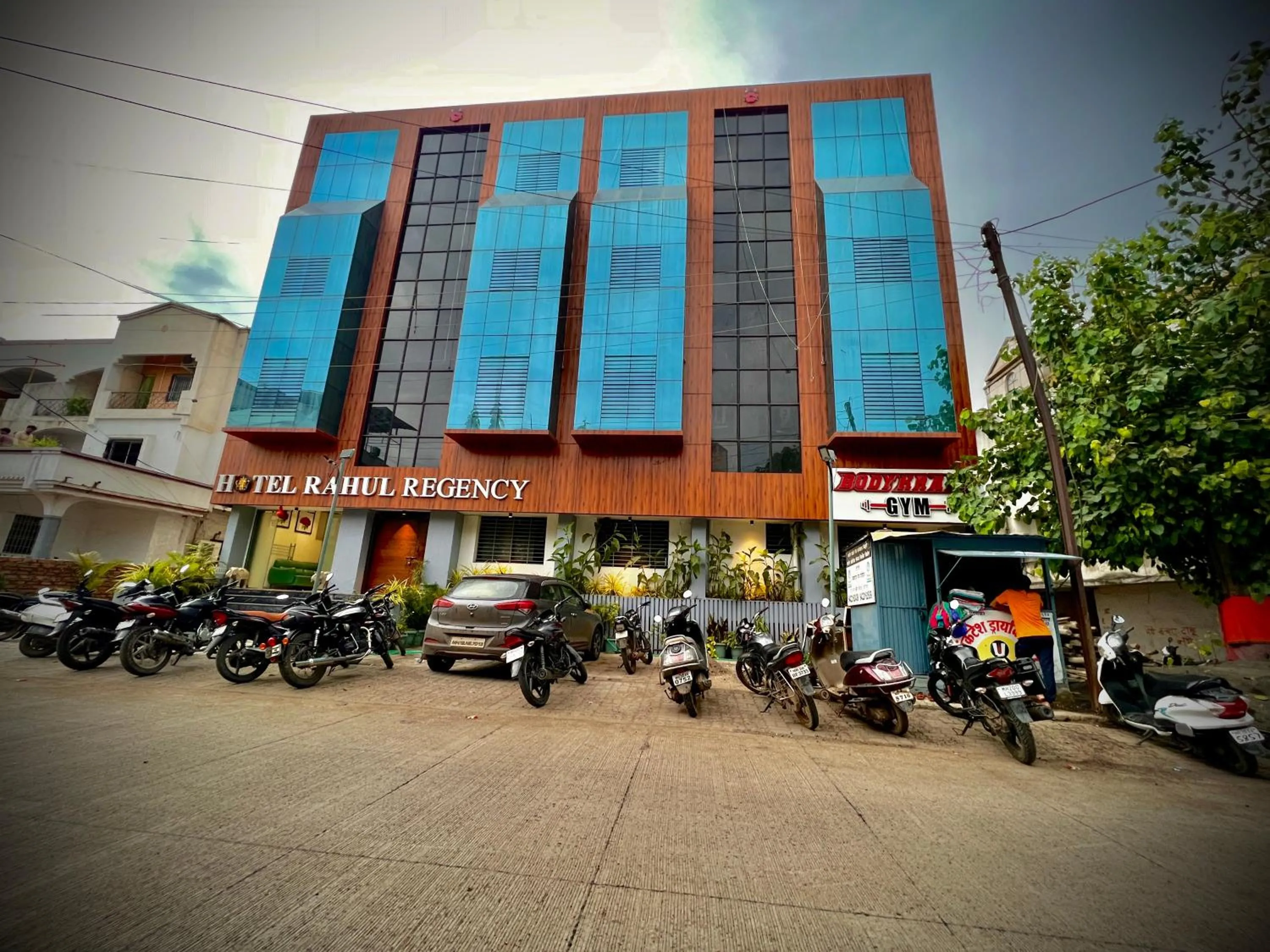 Property building in Hotel Rahul Regency, Aurangabad