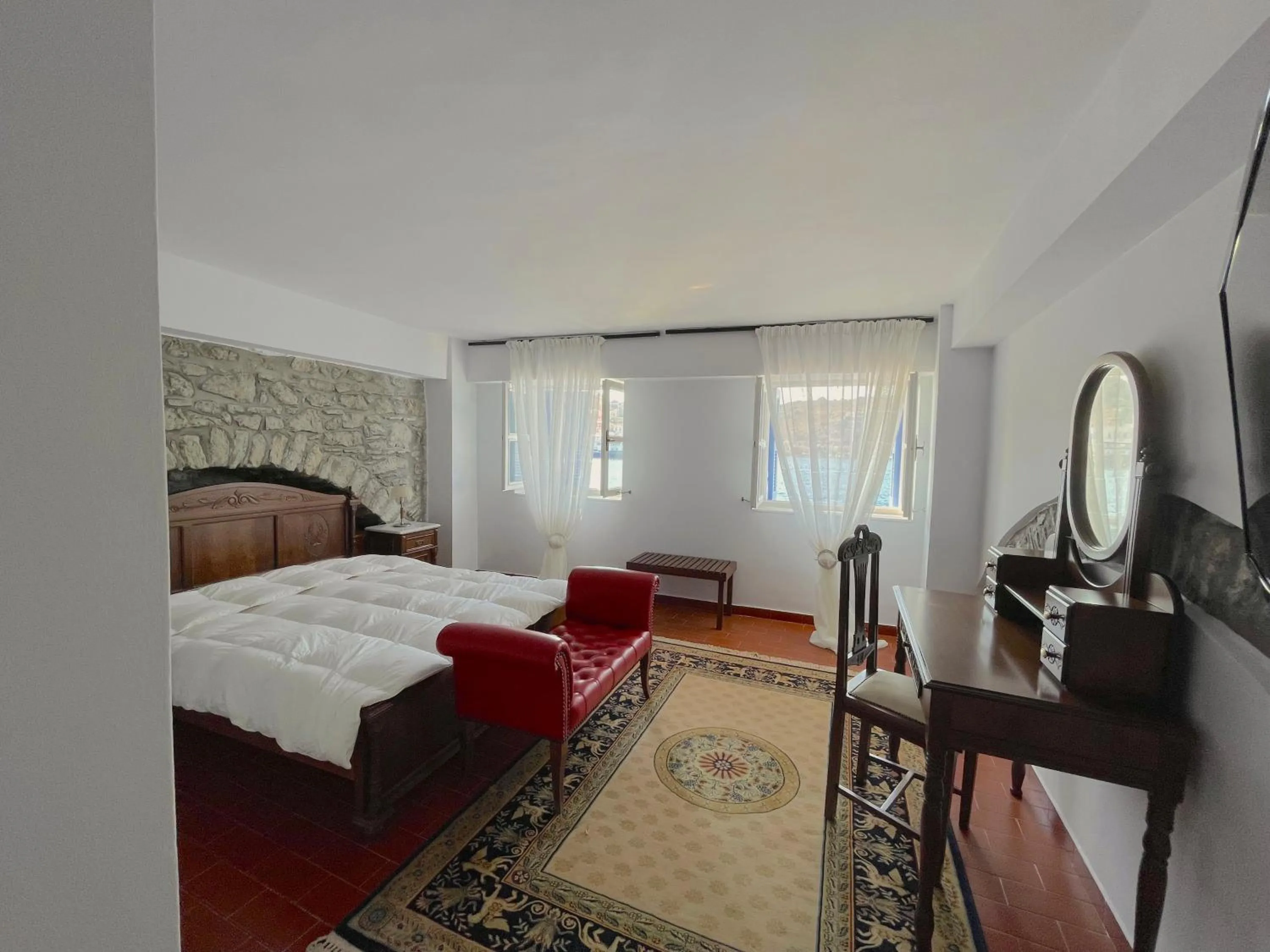 Photo of the whole room, Bed in Anamar Symi Residences