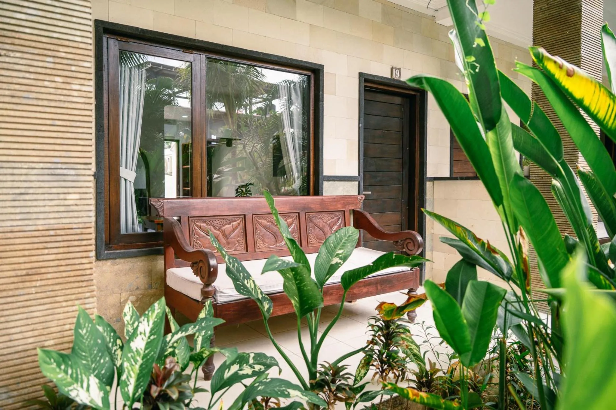 Spring in Kala Surf Camp