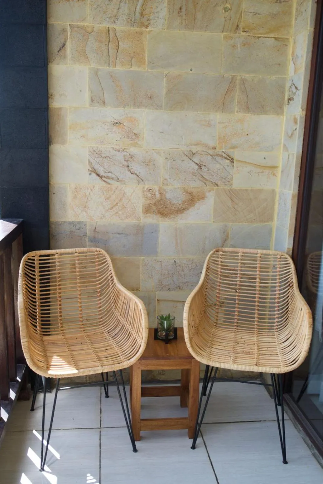 Living room in Kala Surf Camp